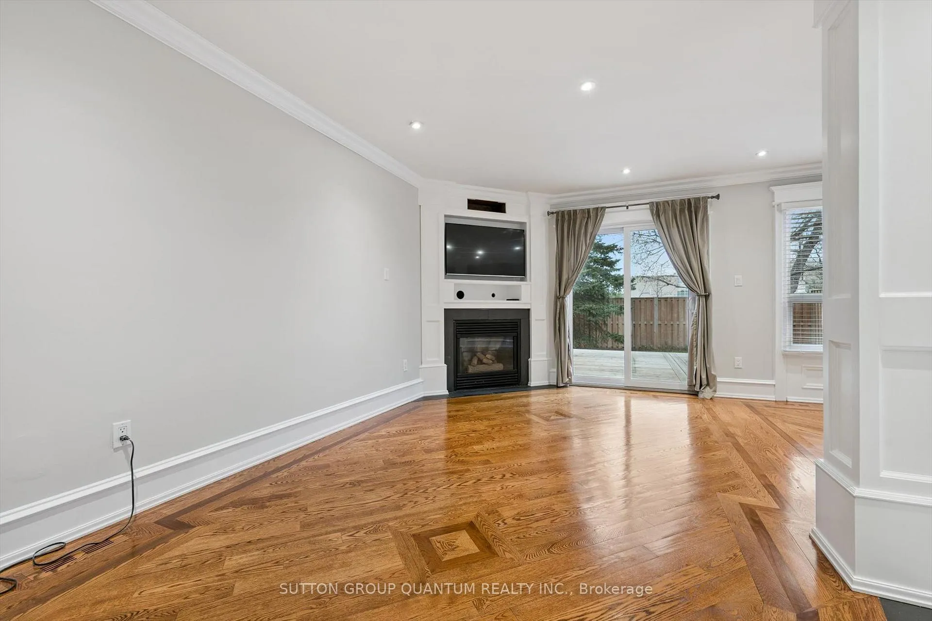 Photo 5 of 1253 Glen Valley Road, Oakville, West Oak Trails — HOMEH