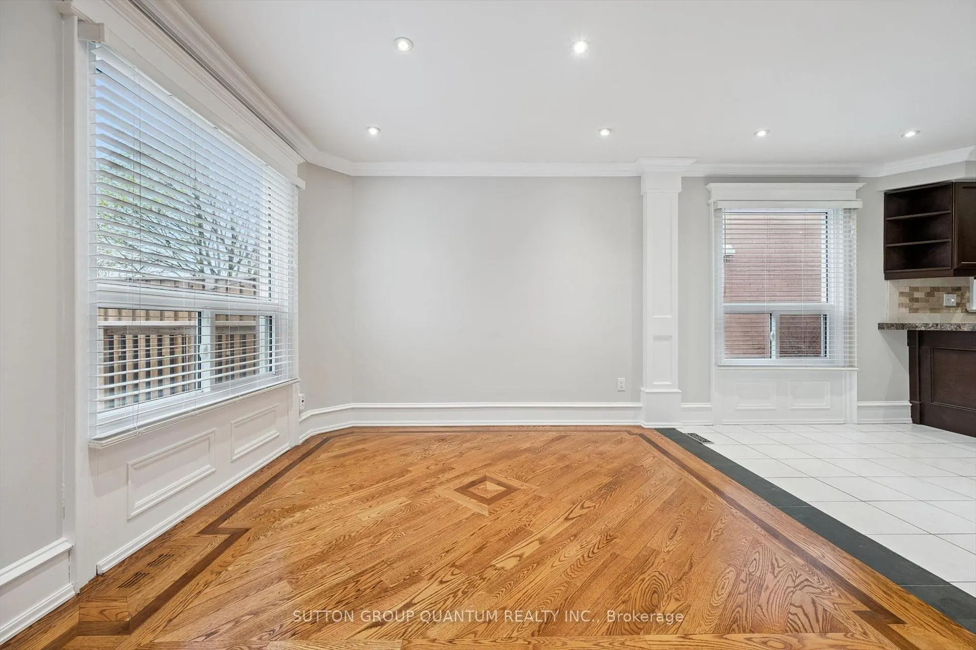 Photo 10 of 1253 Glen Valley Road, Oakville, West Oak Trails — HOMEH