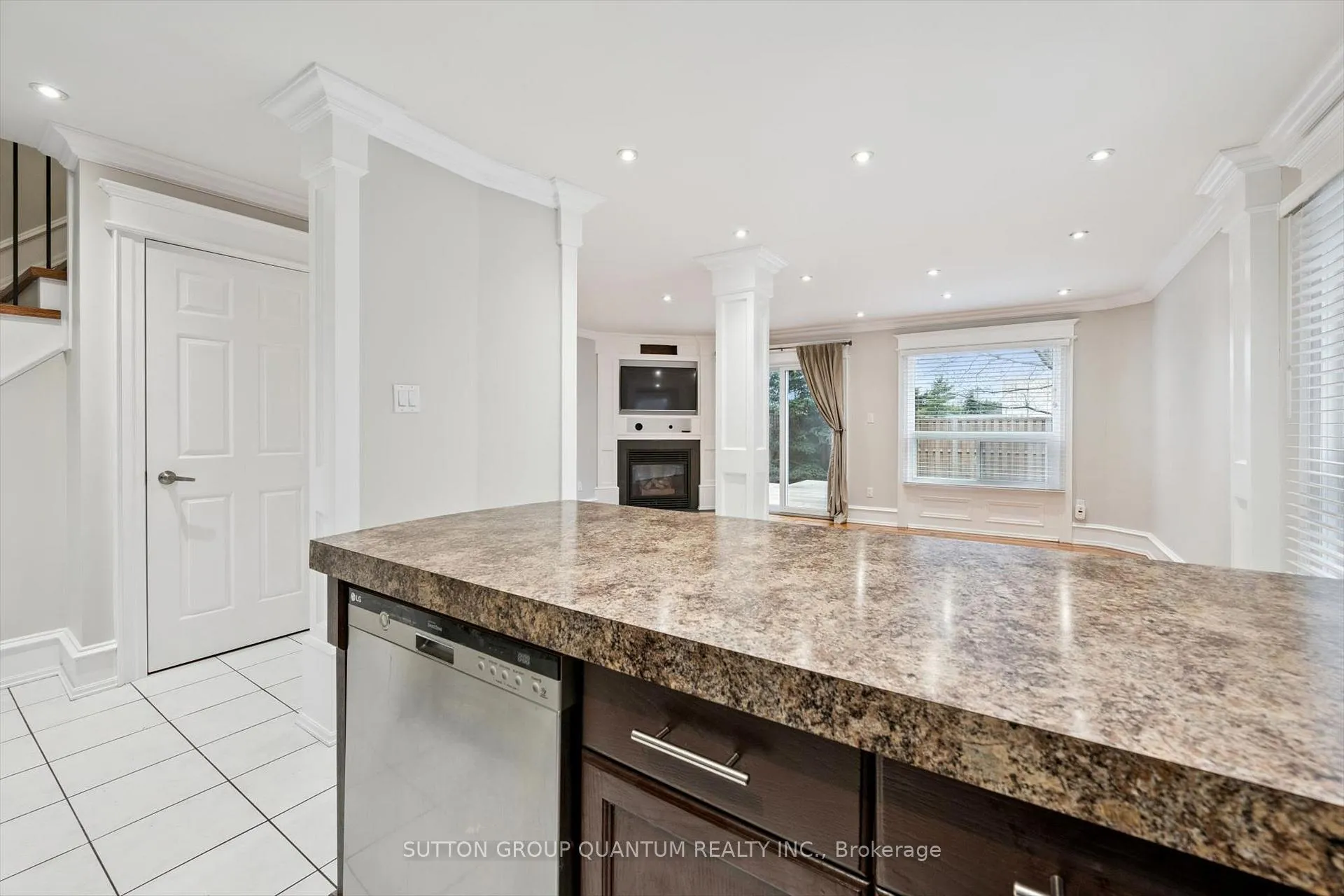 Photo 16 of 1253 Glen Valley Road, Oakville, West Oak Trails — HOMEH