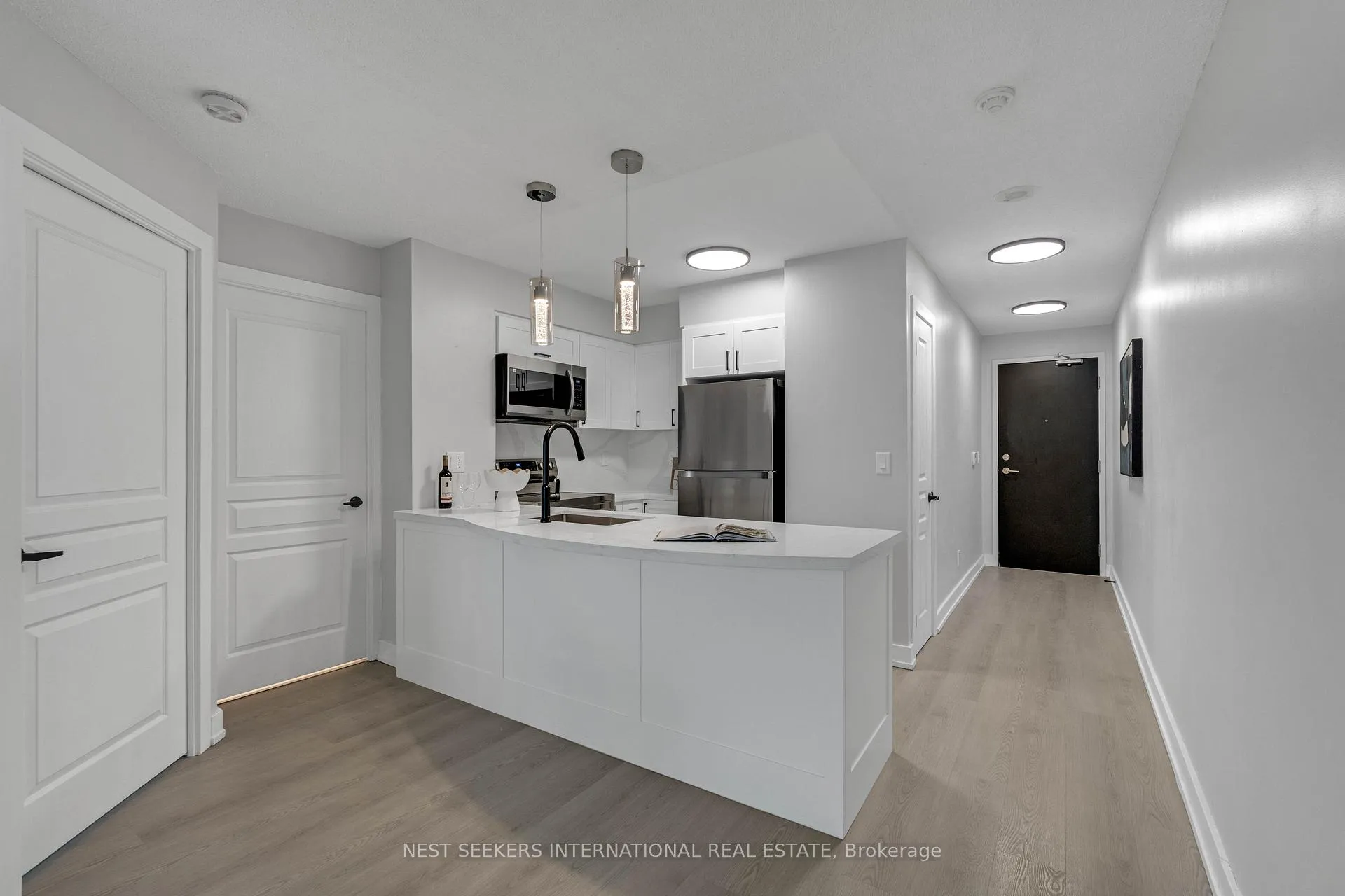 Photo 4 of Unit 2507, 18 Yonge Street, Toronto, Waterfront Communities — HOMEH