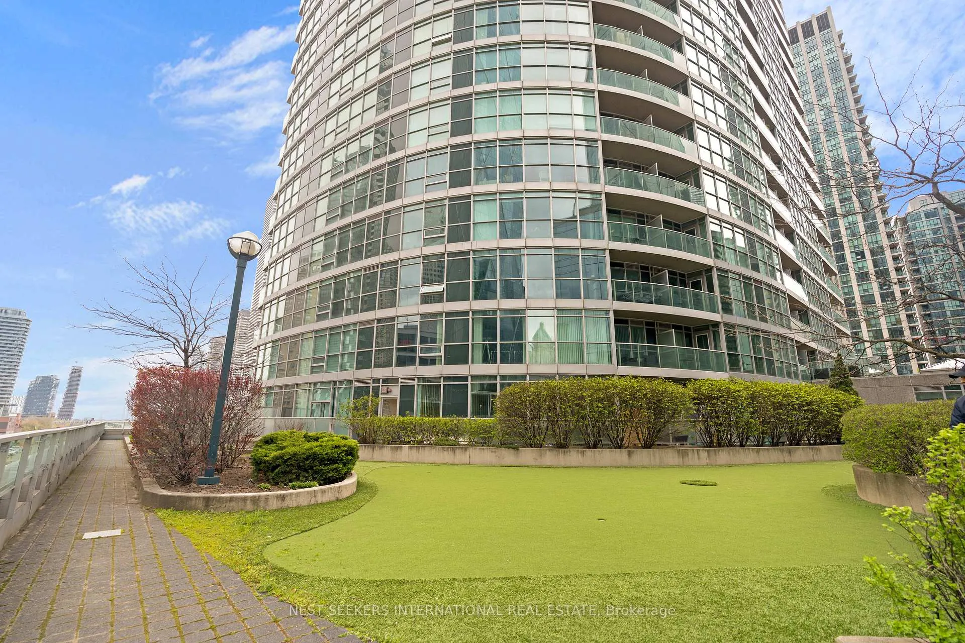 Photo 18 of Unit 2507, 18 Yonge Street, Toronto, Waterfront Communities — HOMEH