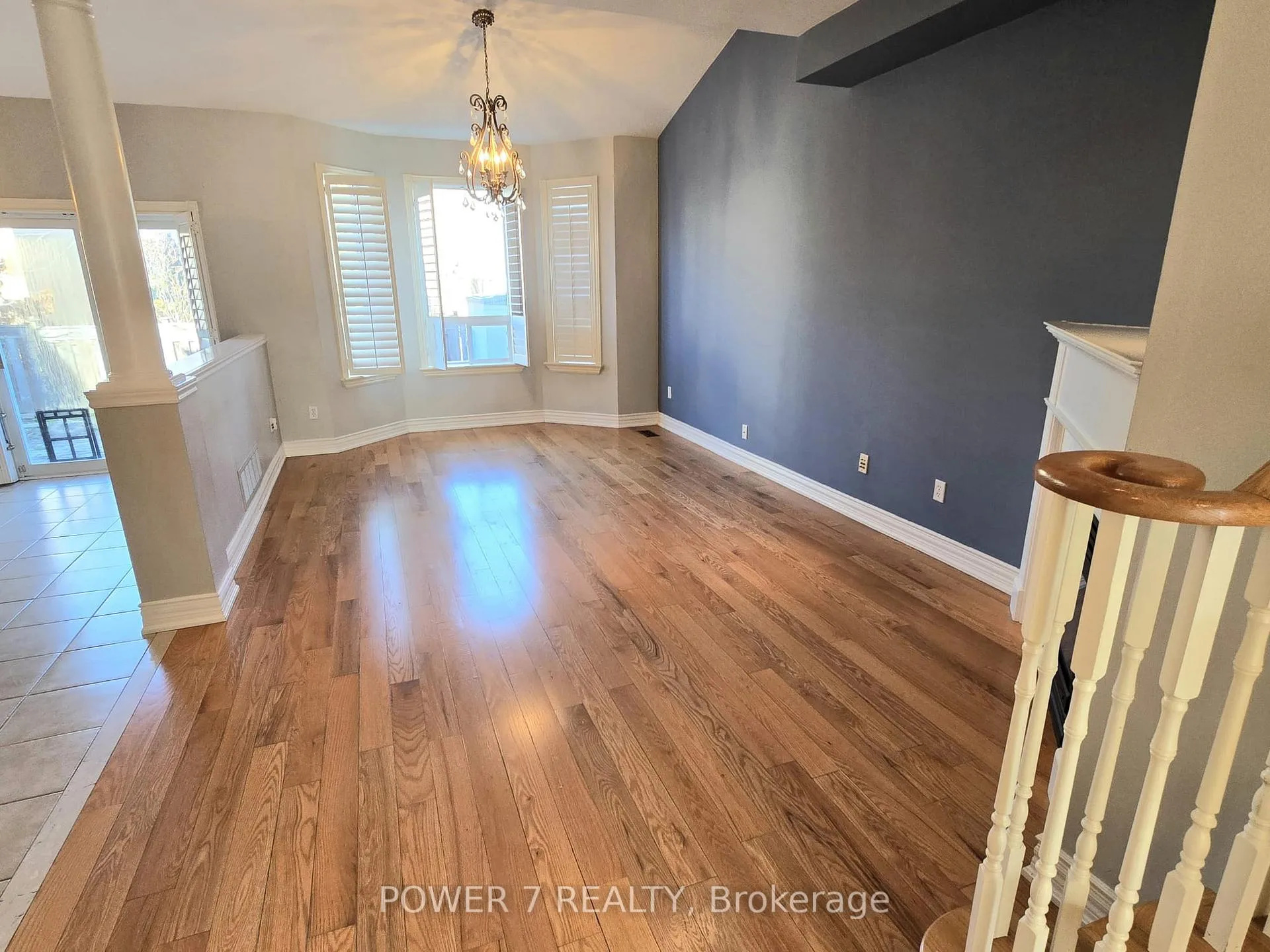 Photo 7 of 19 Wheatfield Drive, Vaughan, Vellore Village — HOMEH