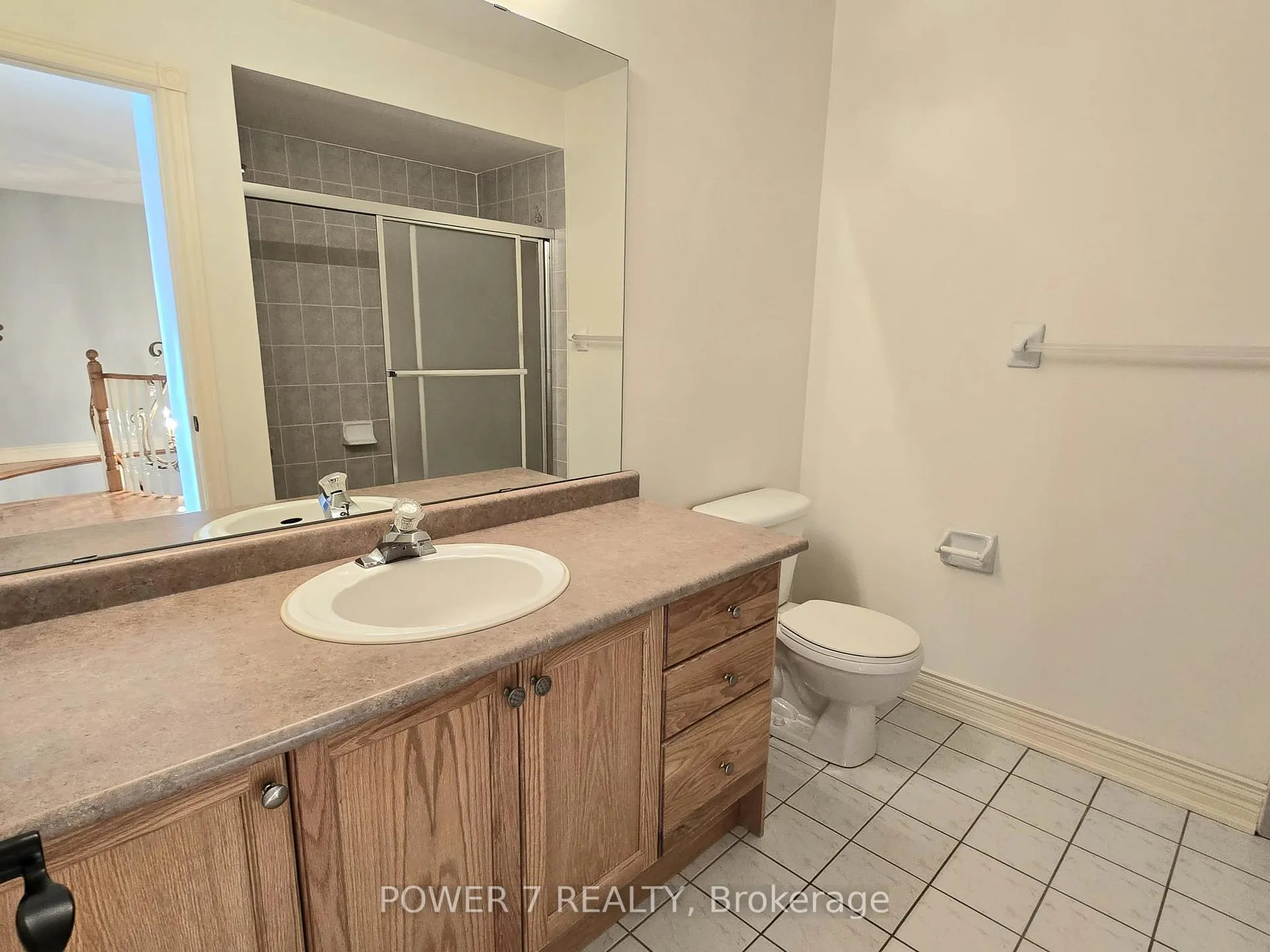 Photo 14 of 19 Wheatfield Drive, Vaughan, Vellore Village — HOMEH