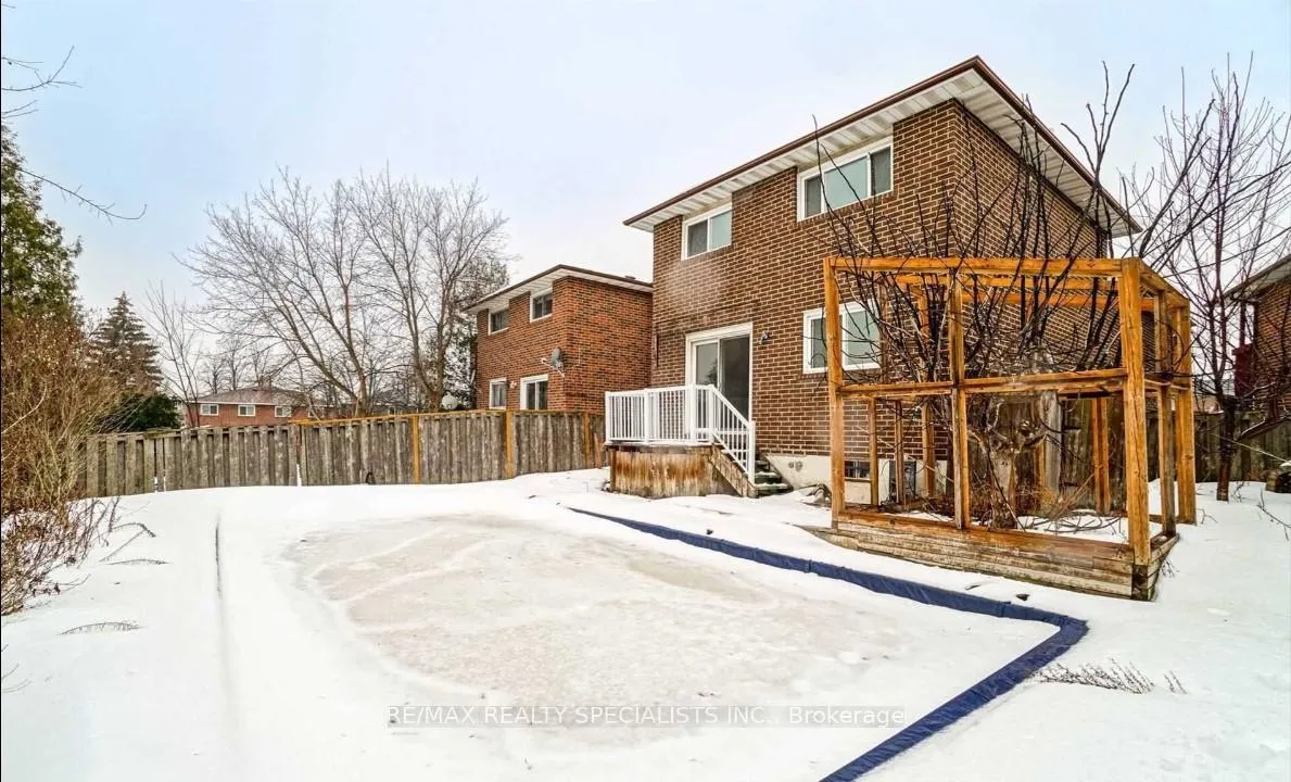 Photo 21 of 52 Maplehurst Square, Brampton, Heart Lake East — HOMEH