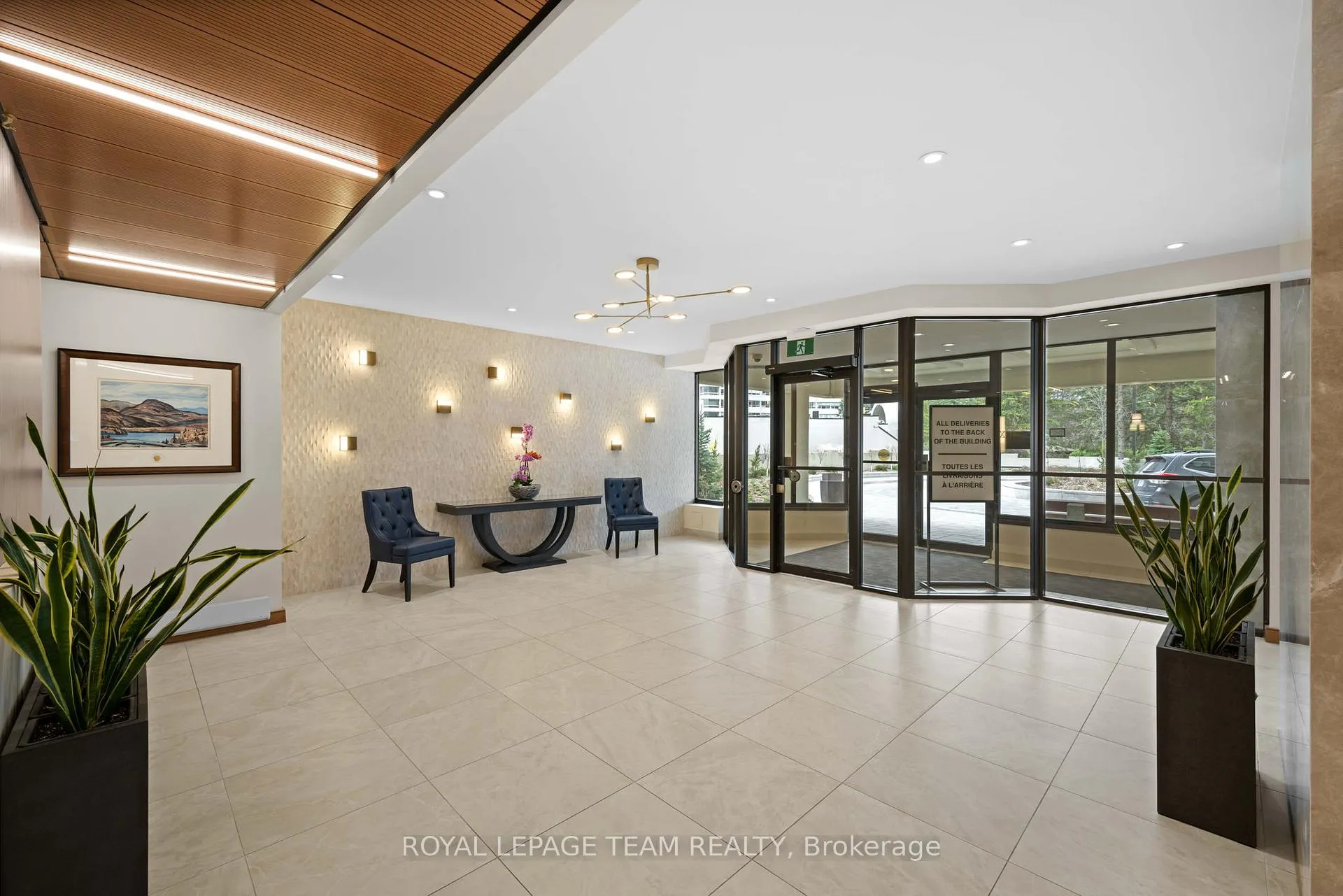 Photo 3 of Unit 1507, 1500 Riverside Drive, Ottawa, Riverview Park — HOMEH