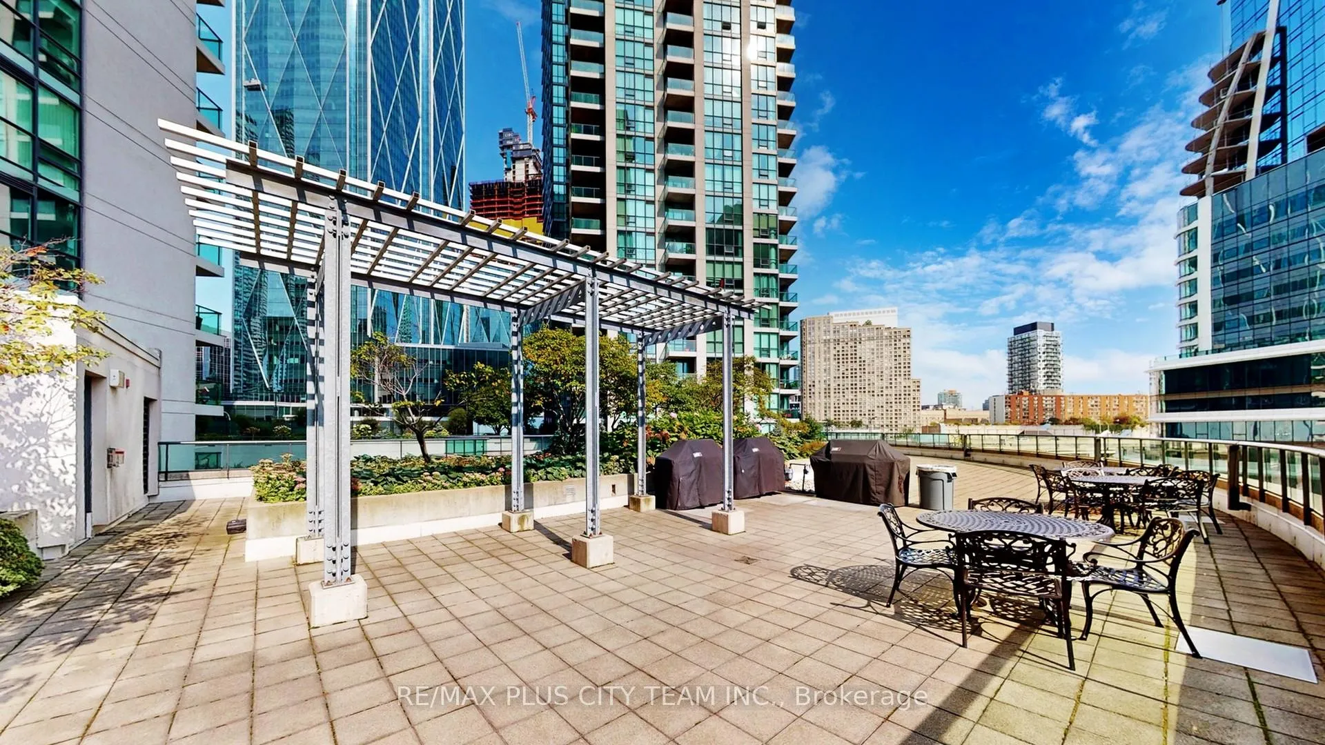 Photo 26 of Unit 303, 16 Yonge Street, Toronto, Waterfront Communities — HOMEH