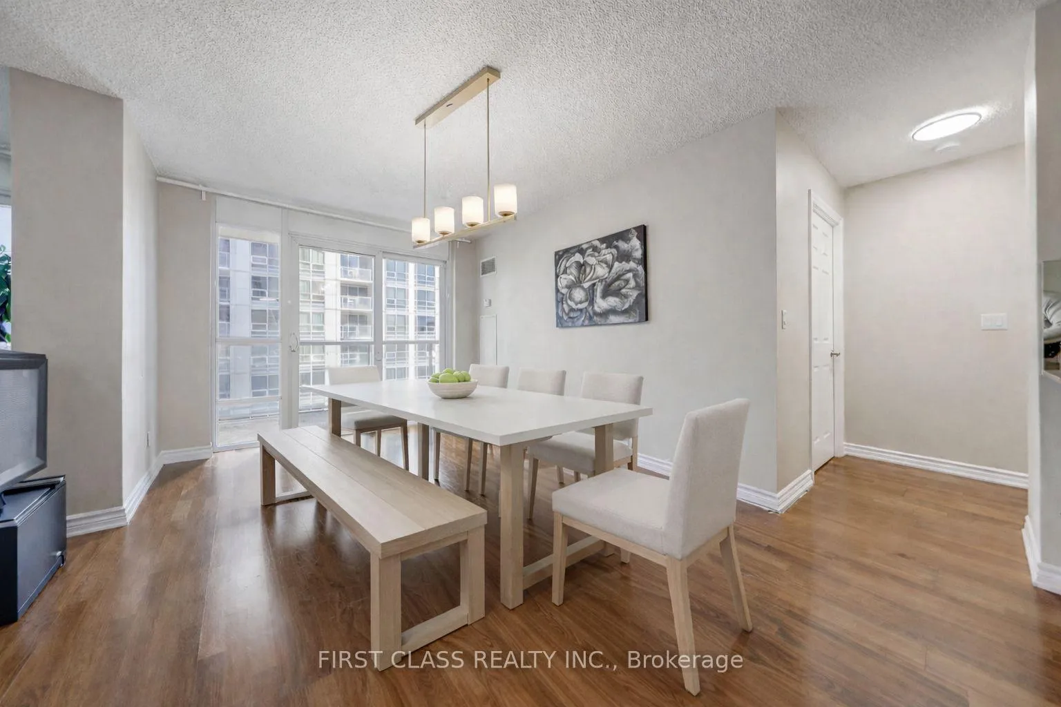 Photo 6 of Unit 2813, 761 Bay Street, Toronto, Bay Street Corridor — HOMEH