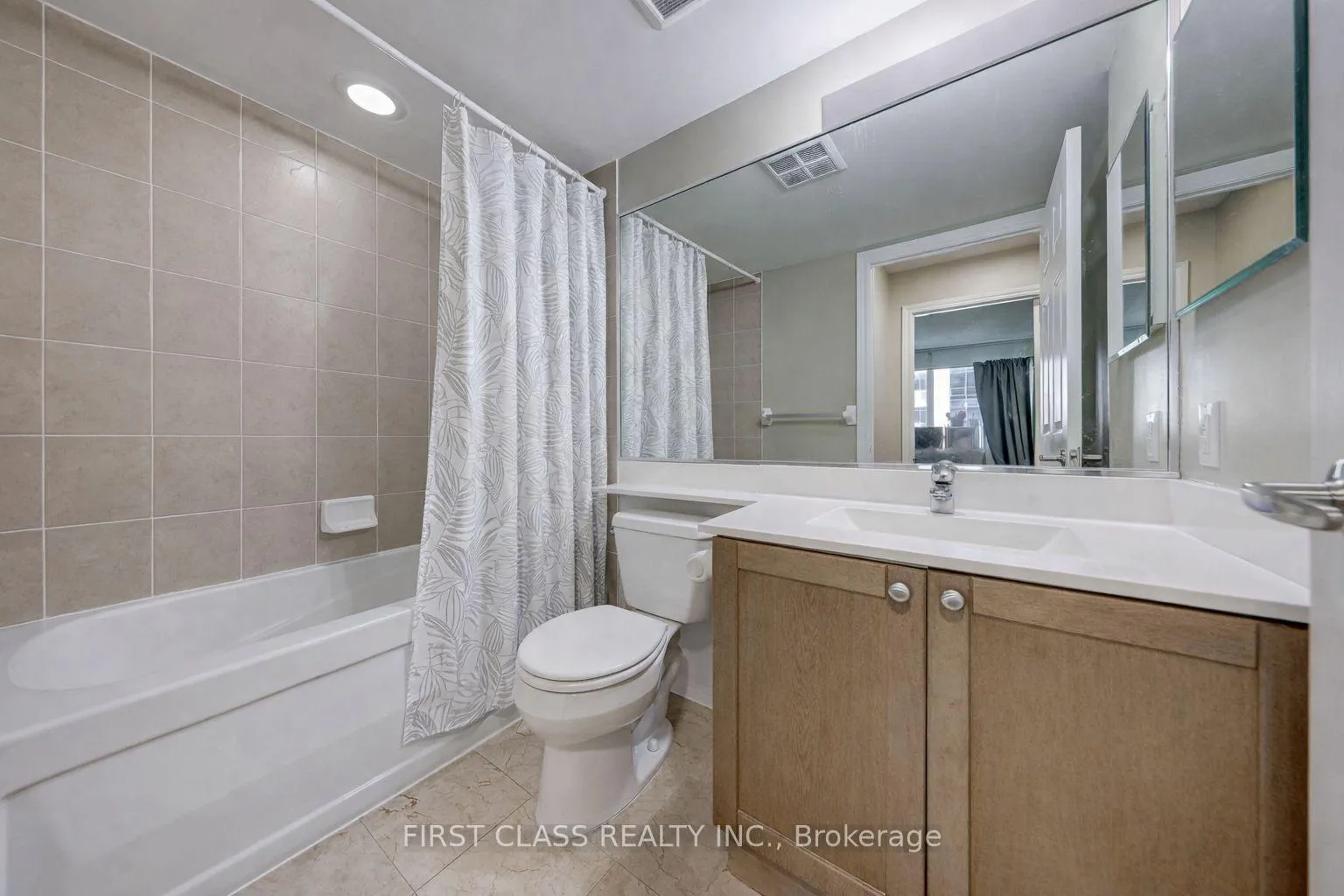 Photo 10 of Unit 2813, 761 Bay Street, Toronto, Bay Street Corridor — HOMEH