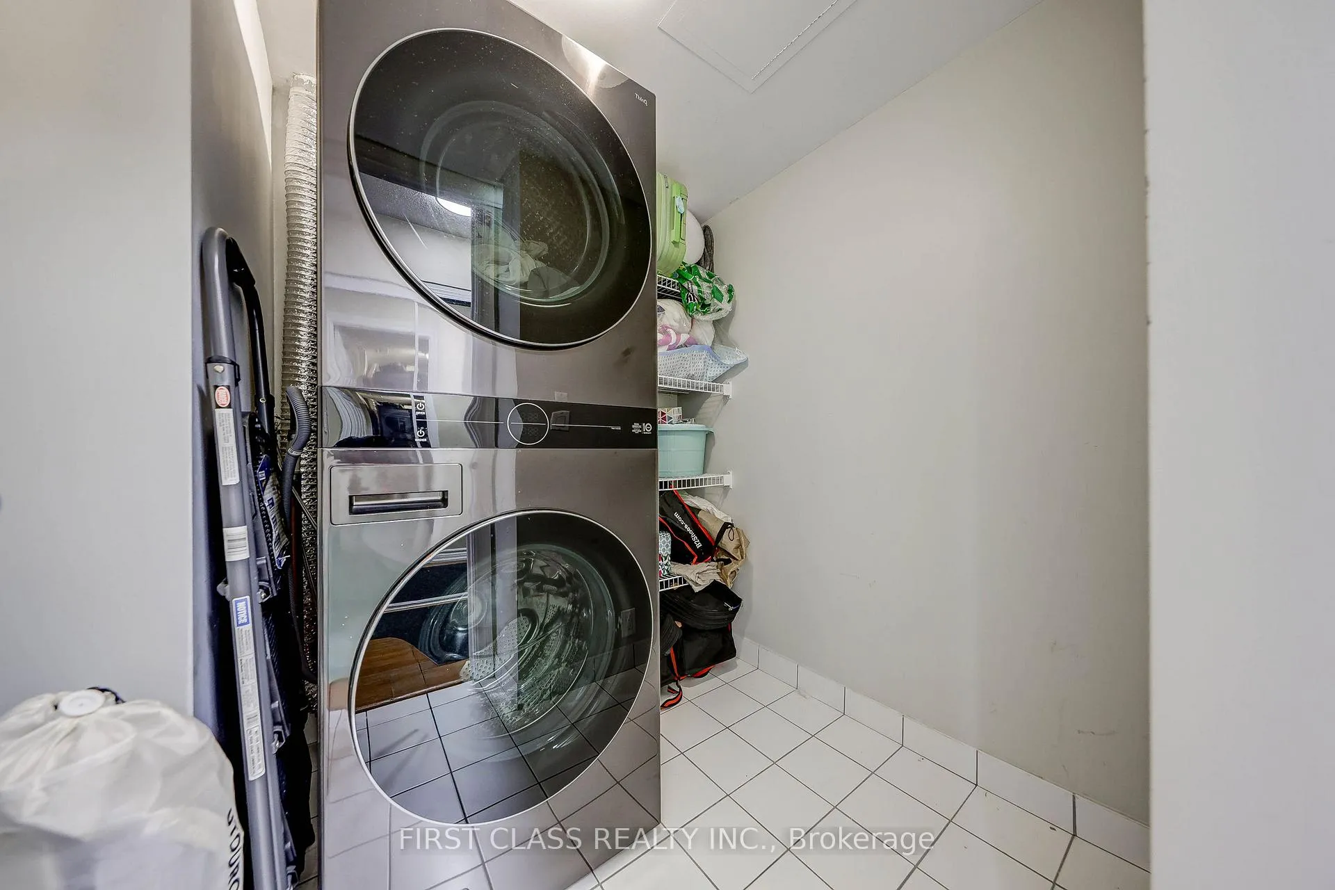 Photo 12 of Unit 2813, 761 Bay Street, Toronto, Bay Street Corridor — HOMEH