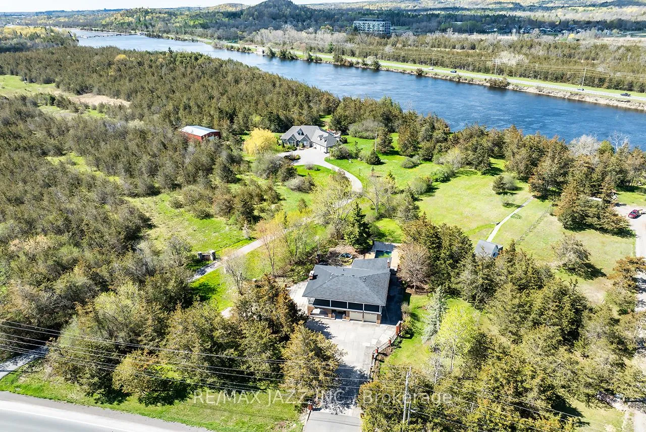 Photo 3 of 1249 Glen Miller Road, Quinte West, Sidney Ward — HOMEH