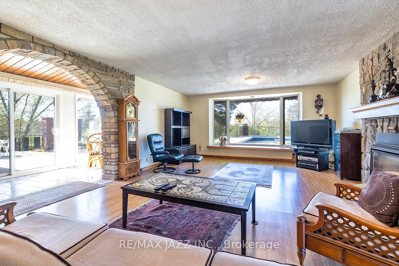Photo 20 of 1249 Glen Miller Road, Quinte West, Sidney Ward — HOMEH