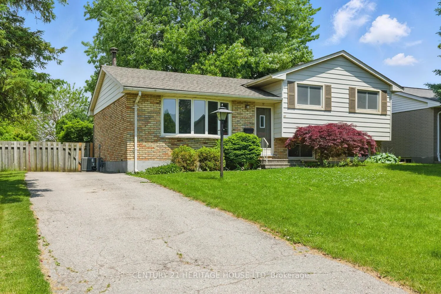 Photo 1 of 57 Vanbuskirk Drive, St. Thomas — HOMEH