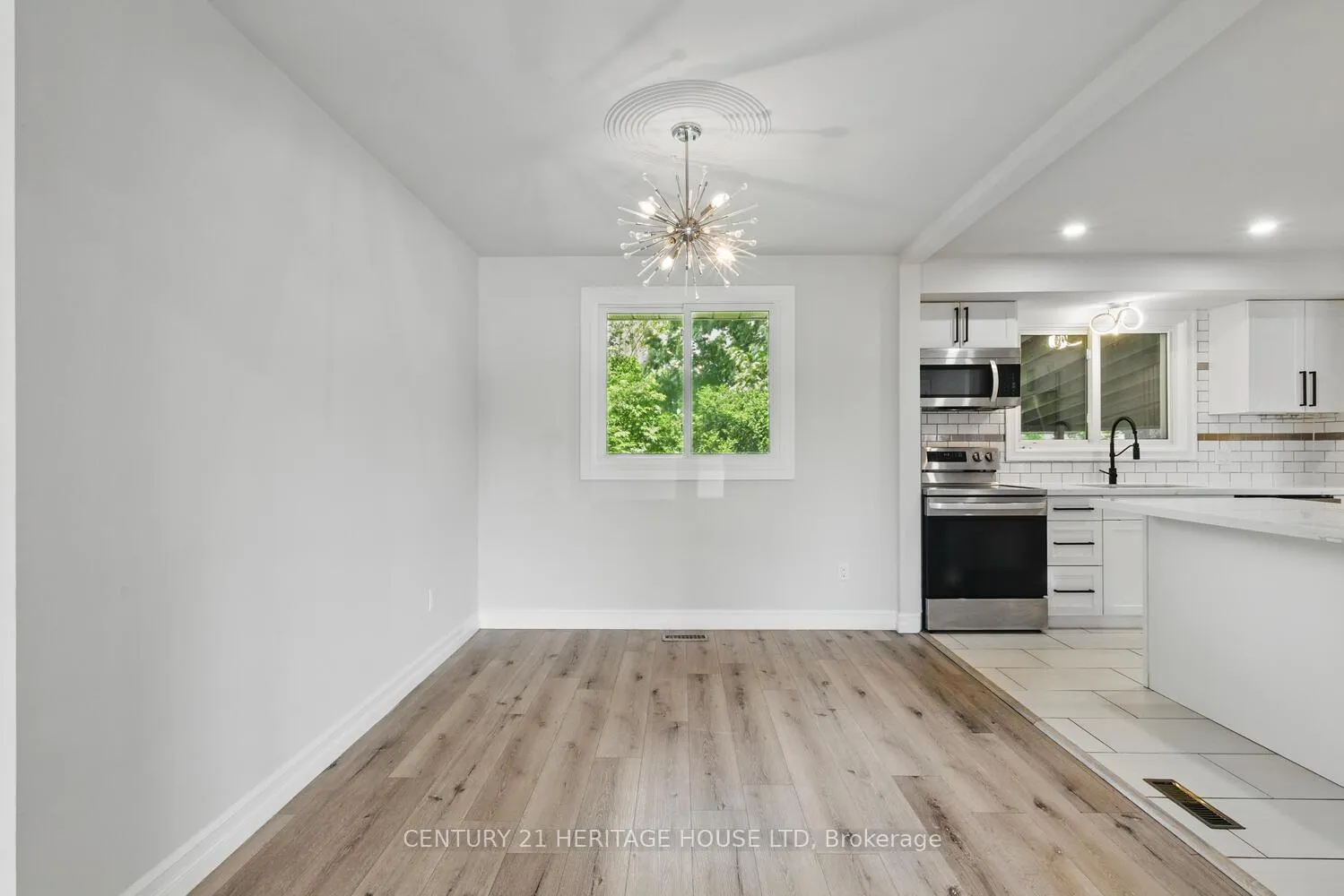Photo 7 of 57 Vanbuskirk Drive, St. Thomas — HOMEH