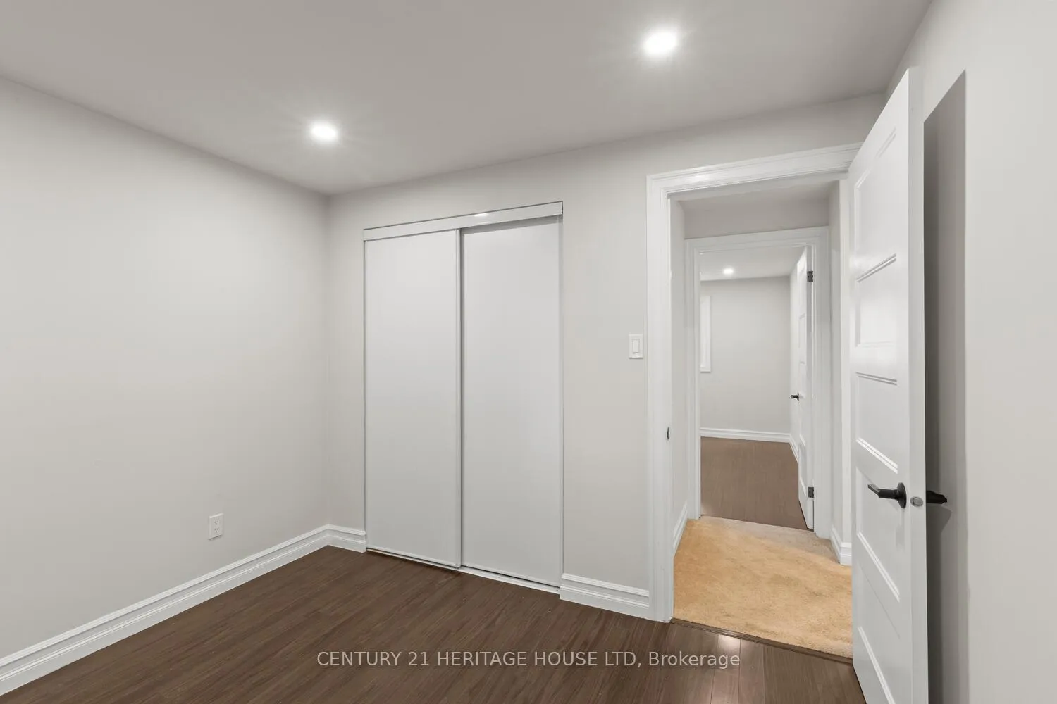 Photo 14 of 57 Vanbuskirk Drive, St. Thomas — HOMEH