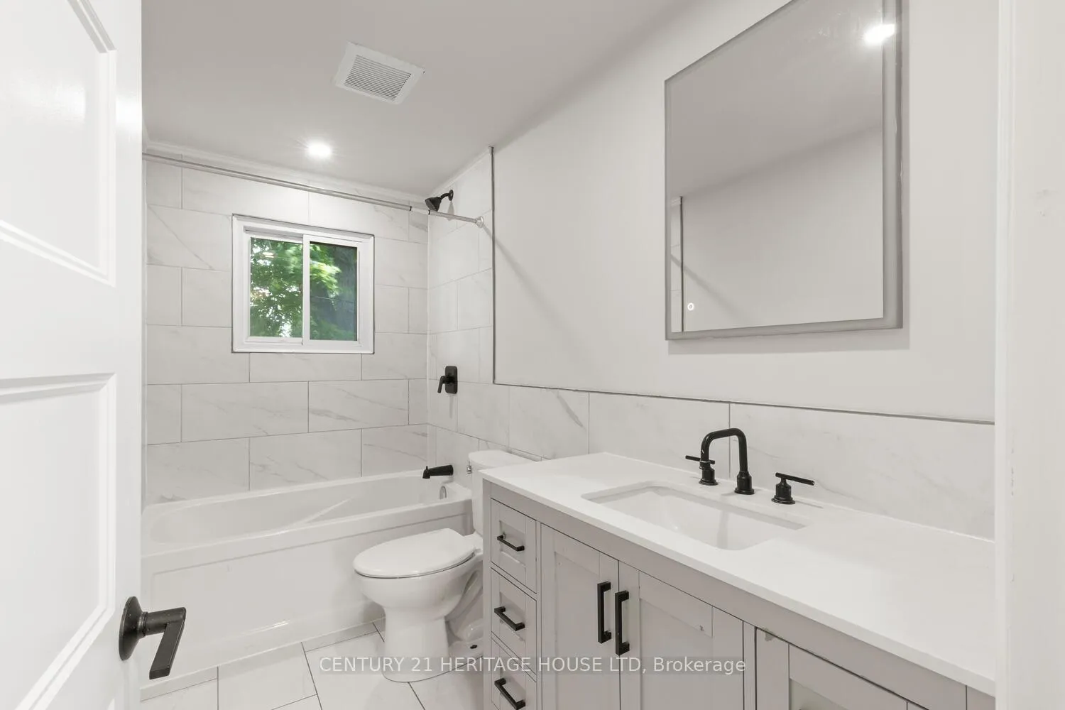 Photo 17 of 57 Vanbuskirk Drive, St. Thomas — HOMEH