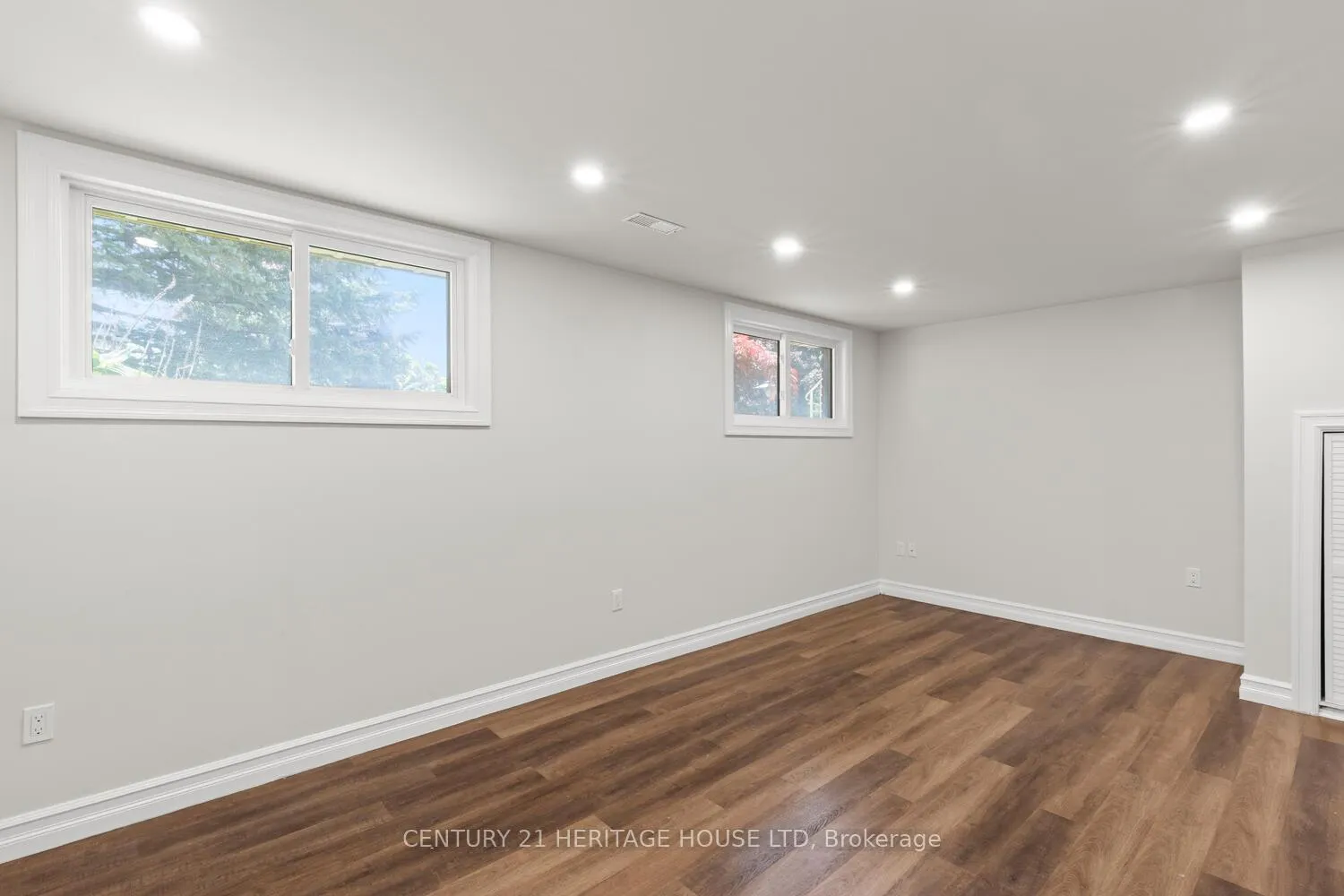 Photo 21 of 57 Vanbuskirk Drive, St. Thomas — HOMEH