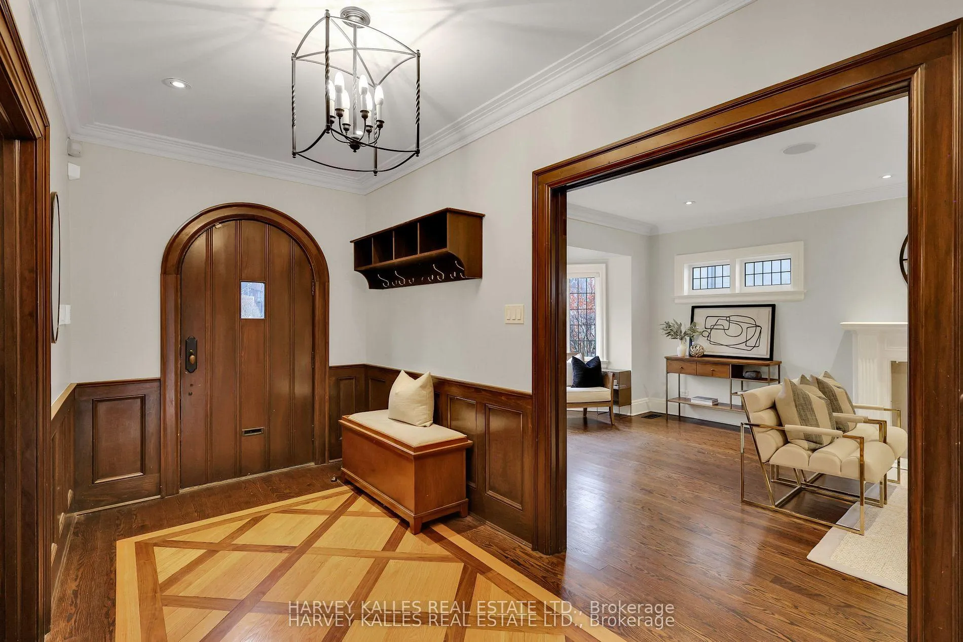 Photo 3 of 12 Killarney Road, Toronto, Forest Hill South — HOMEH