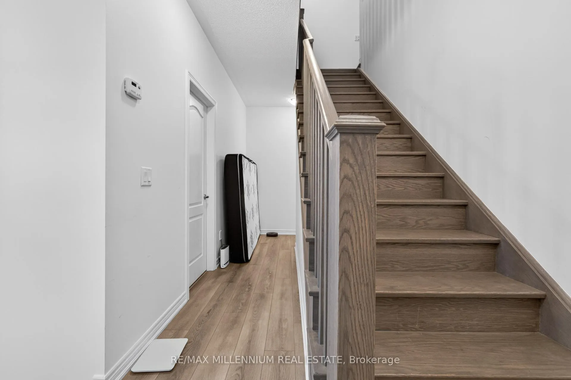 Photo 6 of 505 Dundas Street E, Oakville, Joshua Meadows — HOMEH