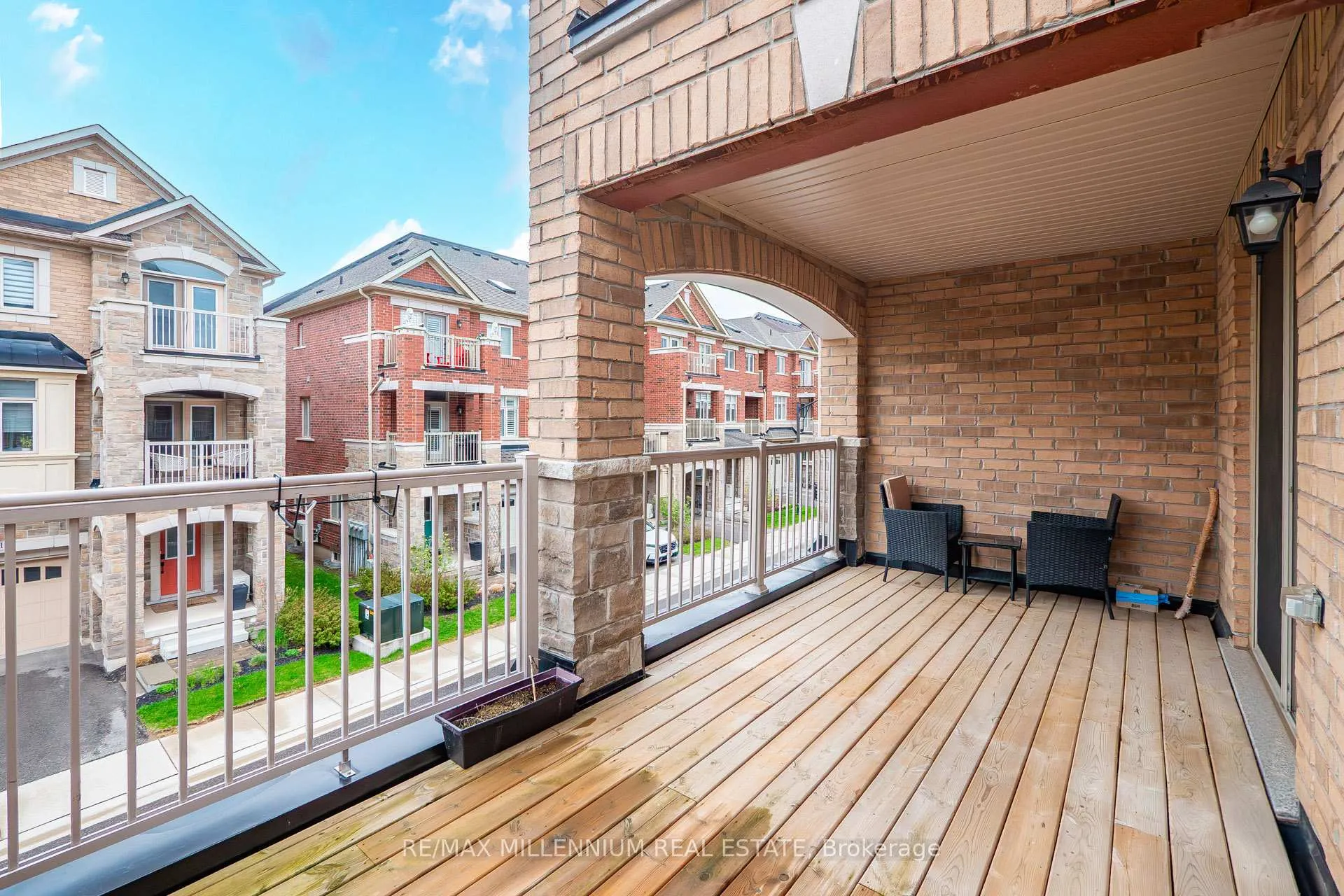 Photo 30 of 505 Dundas Street E, Oakville, Joshua Meadows — HOMEH