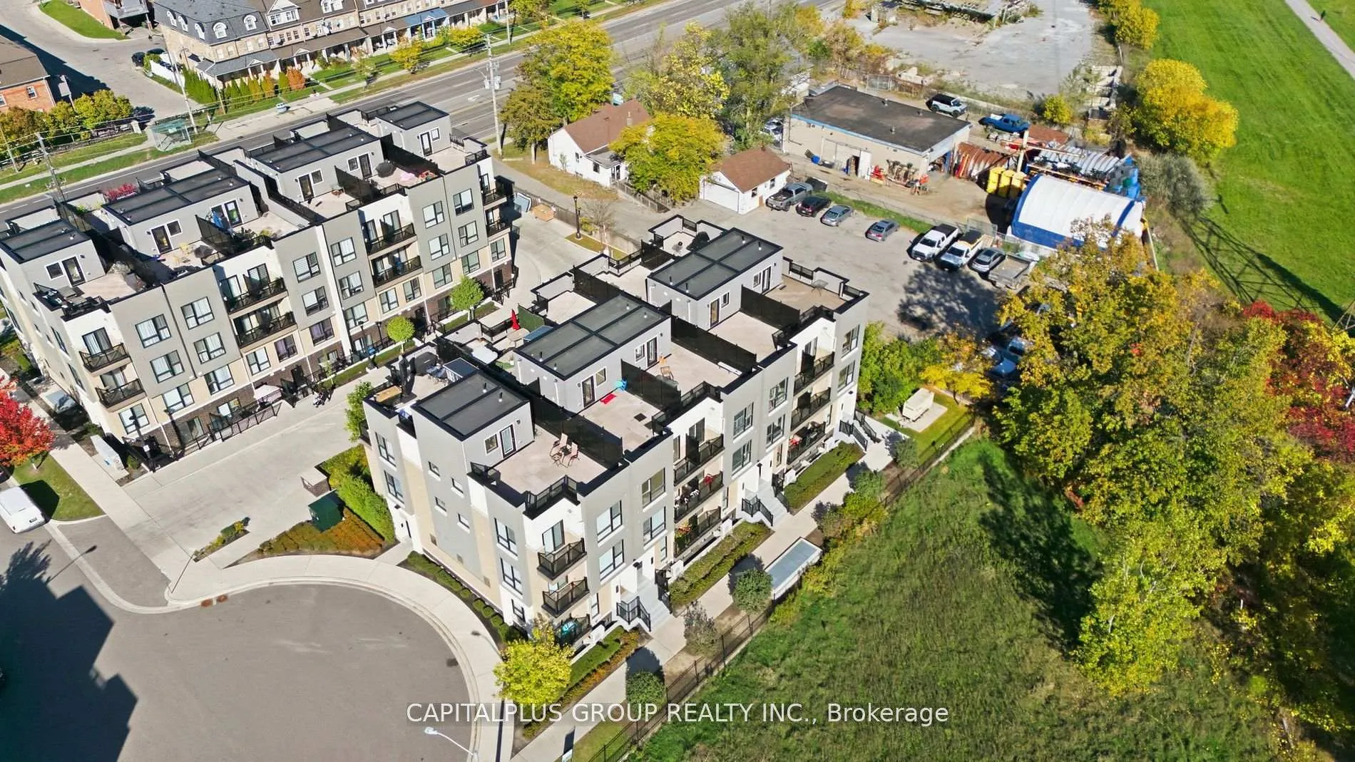 Front of Unit 365, 515 Kingbird Grove