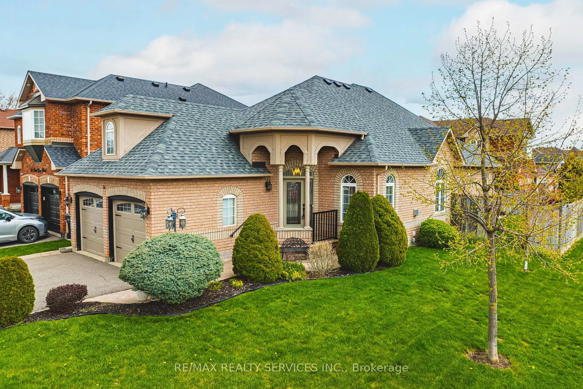 Photo 1 of 16 Sunridge Street, Brampton, Northwest Sandalwood Parkway — HOMEH