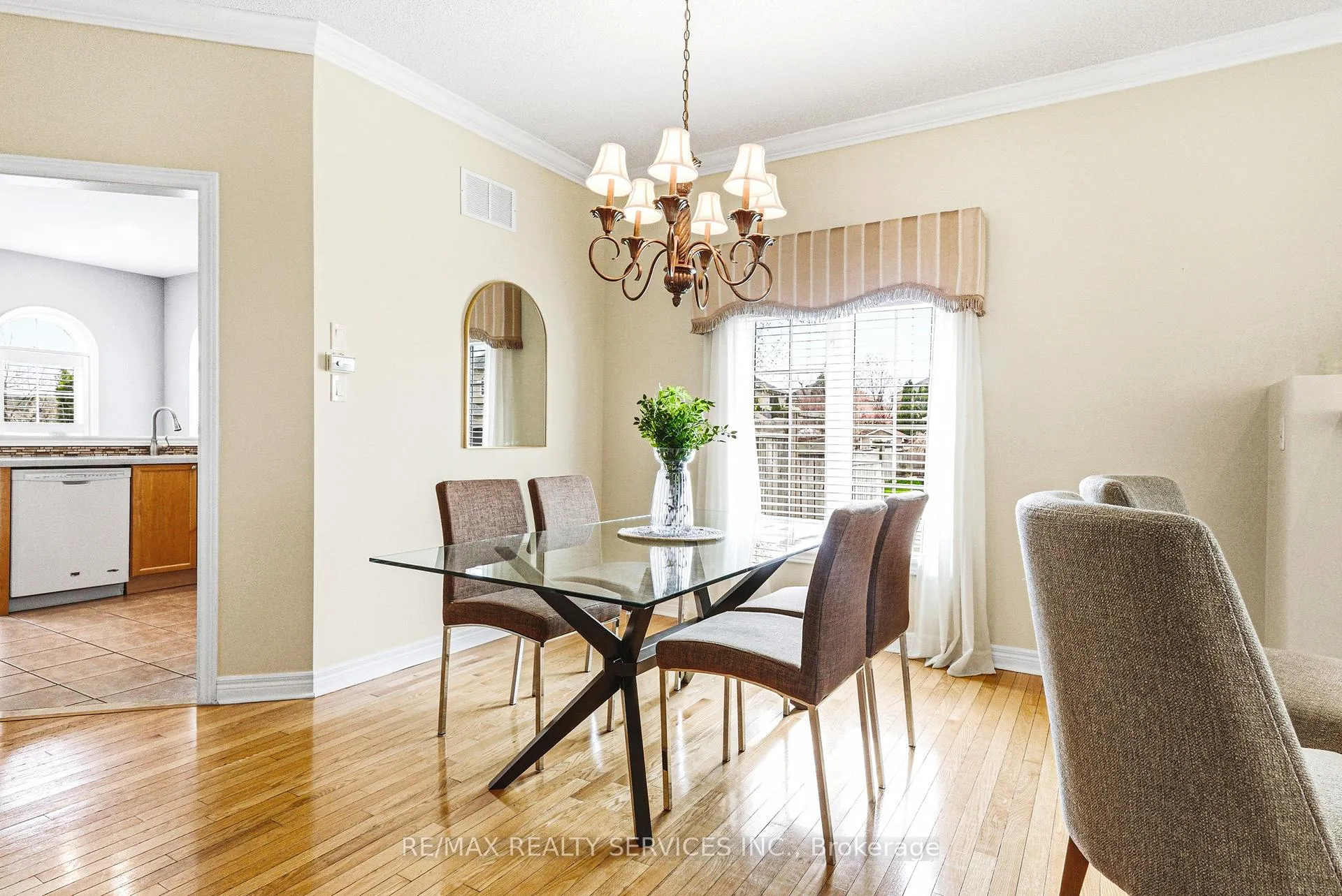 Photo 8 of 16 Sunridge Street, Brampton, Northwest Sandalwood Parkway — HOMEH