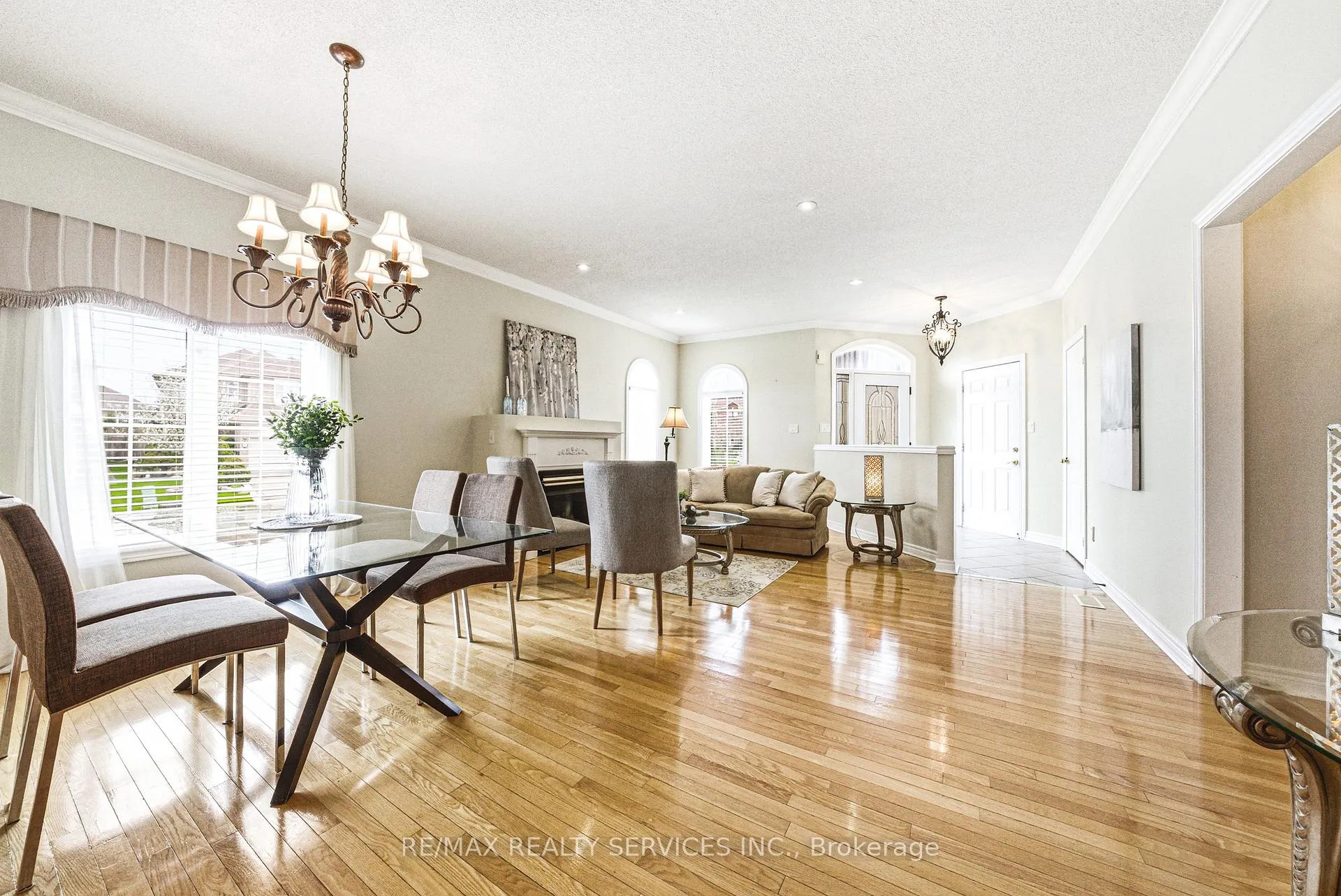Photo 9 of 16 Sunridge Street, Brampton, Northwest Sandalwood Parkway — HOMEH