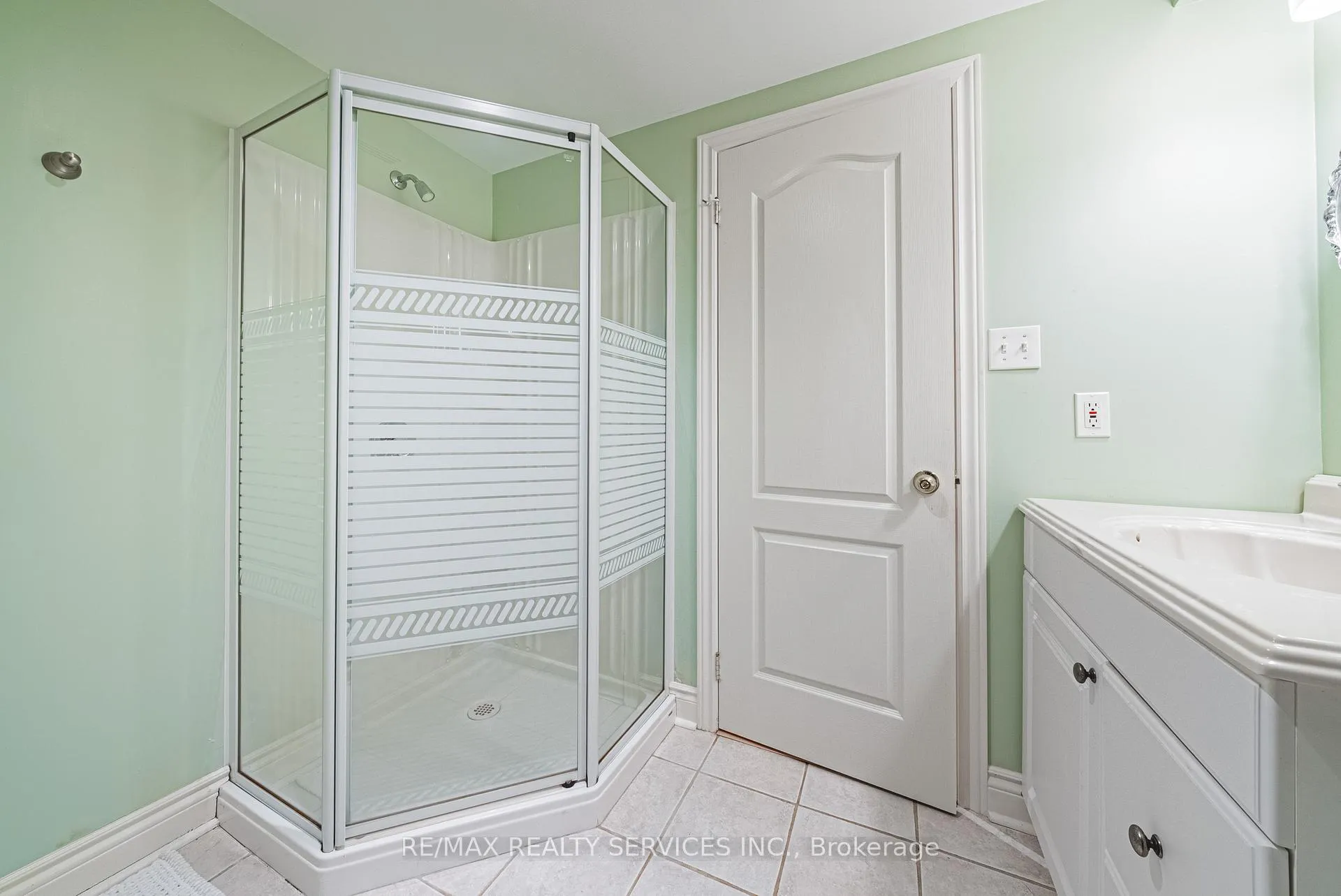 Photo 25 of 16 Sunridge Street, Brampton, Northwest Sandalwood Parkway — HOMEH