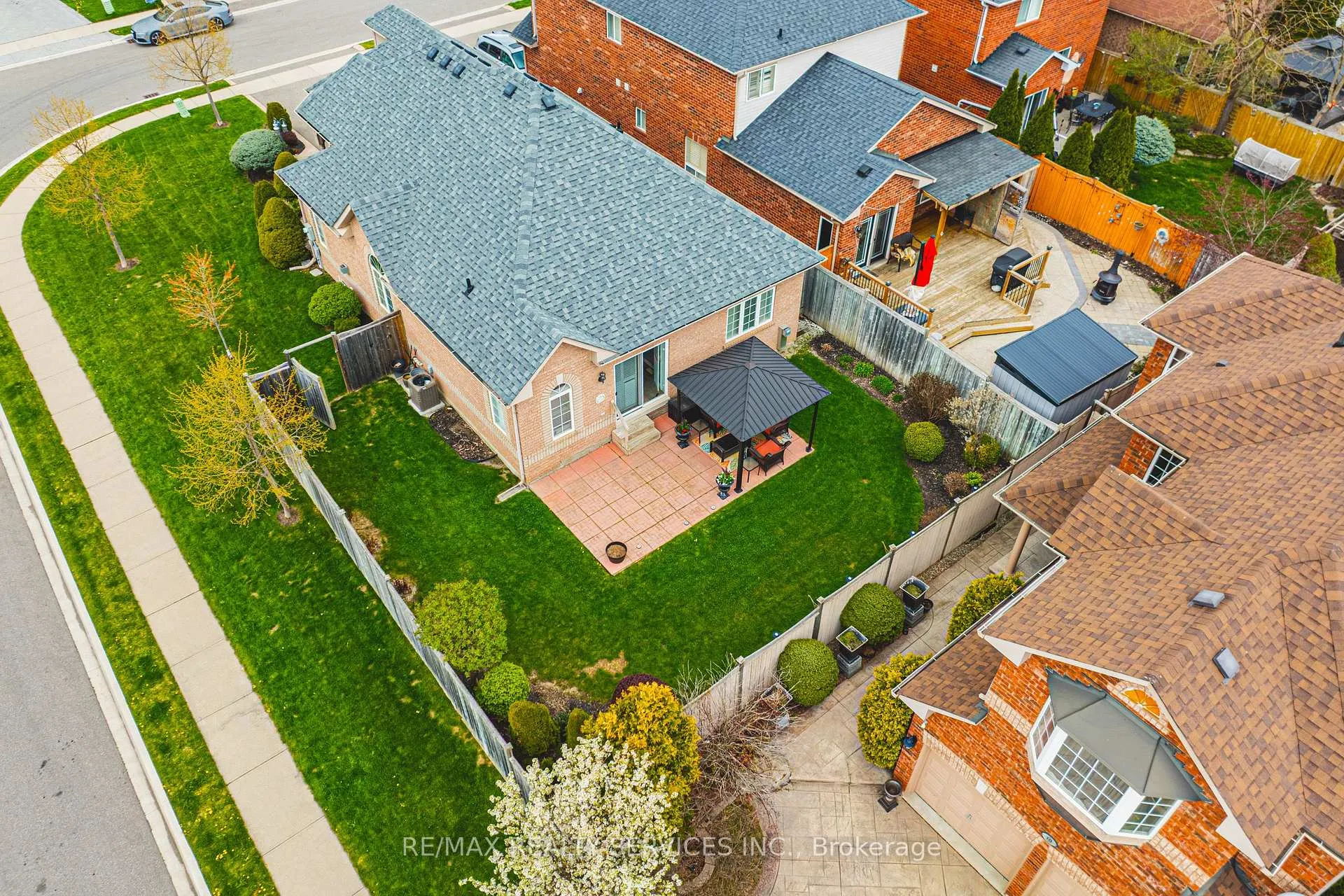 Photo 28 of 16 Sunridge Street, Brampton, Northwest Sandalwood Parkway — HOMEH