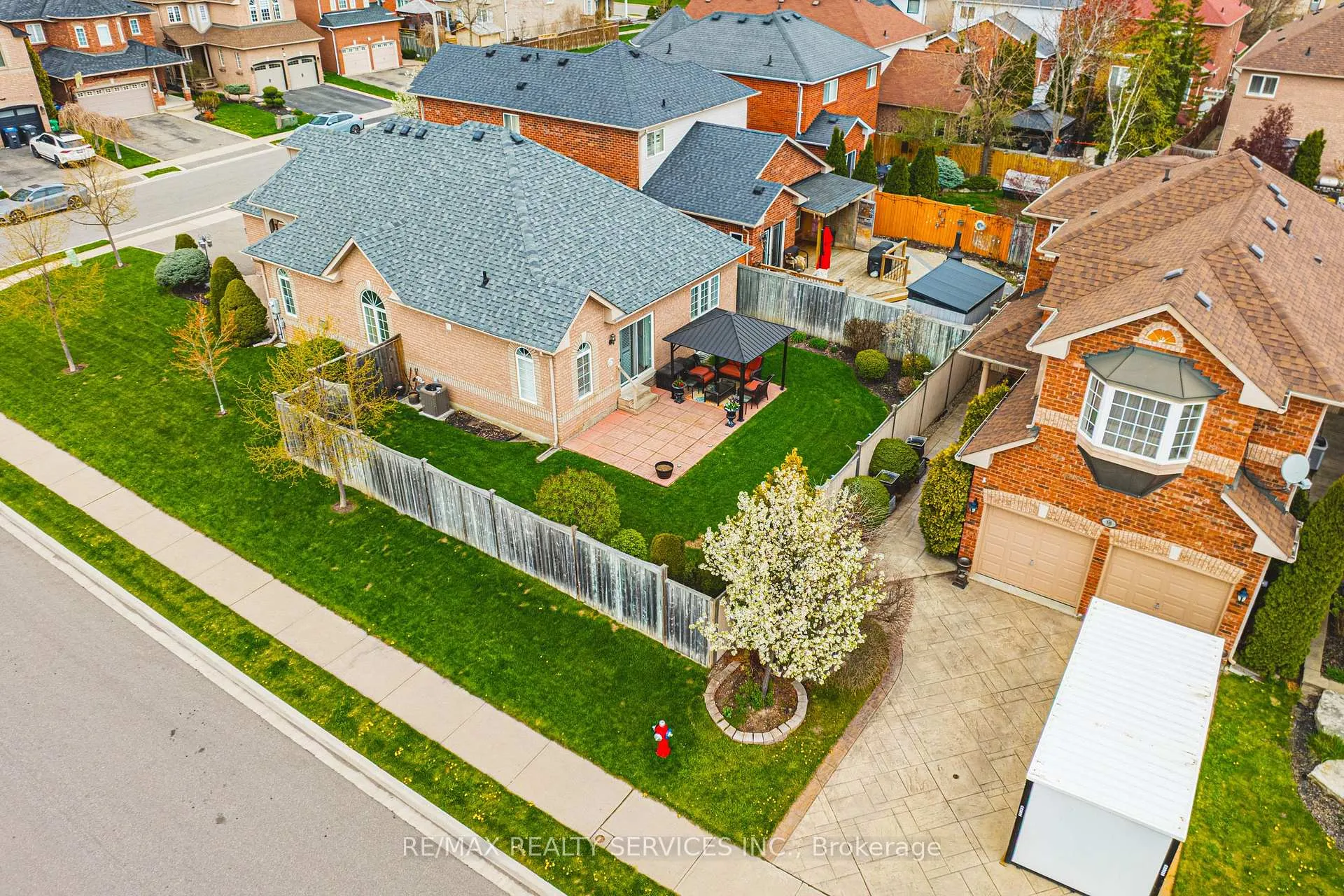 Photo 29 of 16 Sunridge Street, Brampton, Northwest Sandalwood Parkway — HOMEH