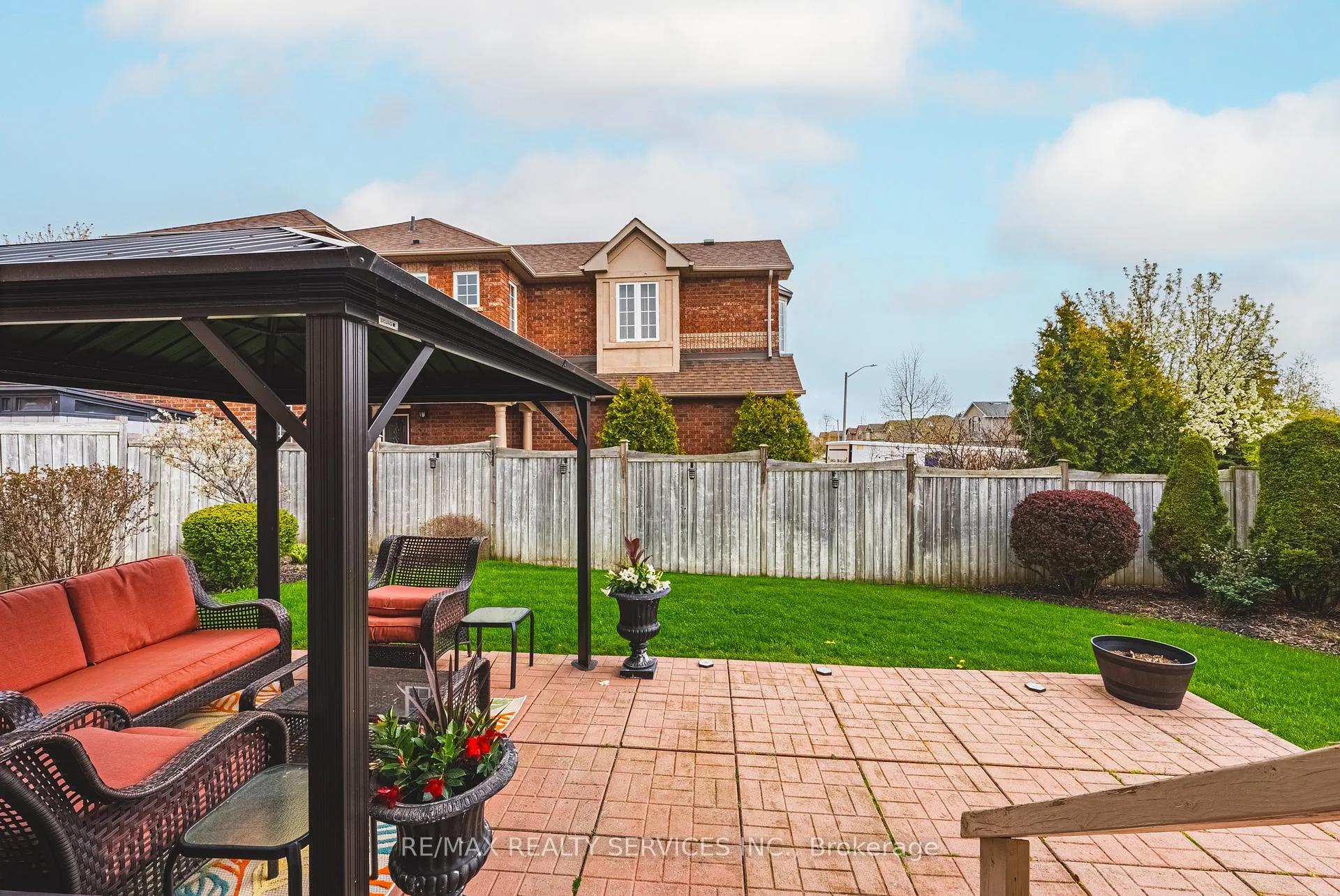 Photo 31 of 16 Sunridge Street, Brampton, Northwest Sandalwood Parkway — HOMEH