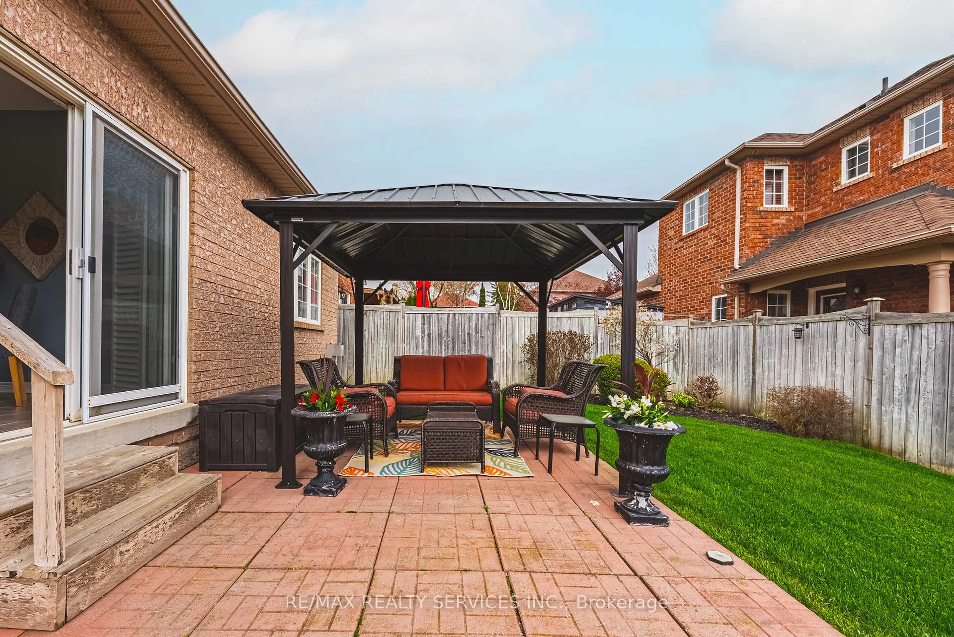 Photo 32 of 16 Sunridge Street, Brampton, Northwest Sandalwood Parkway — HOMEH