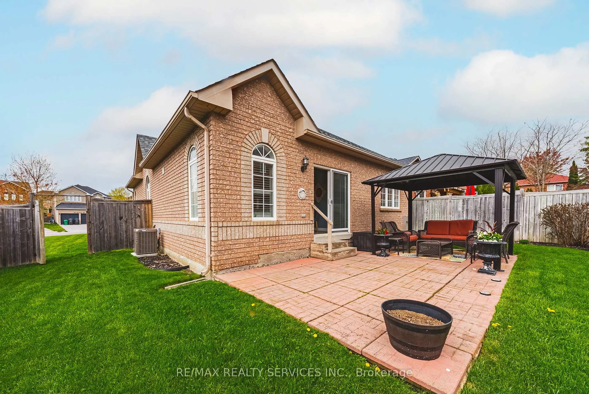 Photo 33 of 16 Sunridge Street, Brampton, Northwest Sandalwood Parkway — HOMEH