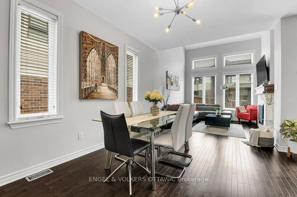 Photo 10 of 618 Guernsey Place, Ottawa, Riverside South/Gloucester Glen — HOMEH