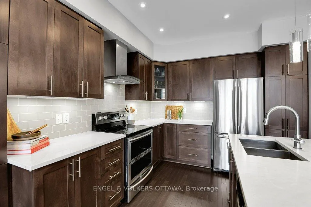 Photo 12 of 618 Guernsey Place, Ottawa, Riverside South/Gloucester Glen — HOMEH