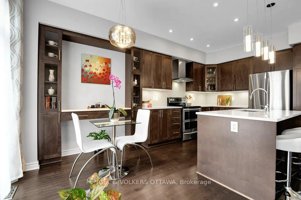 Photo 15 of 618 Guernsey Place, Ottawa, Riverside South/Gloucester Glen — HOMEH