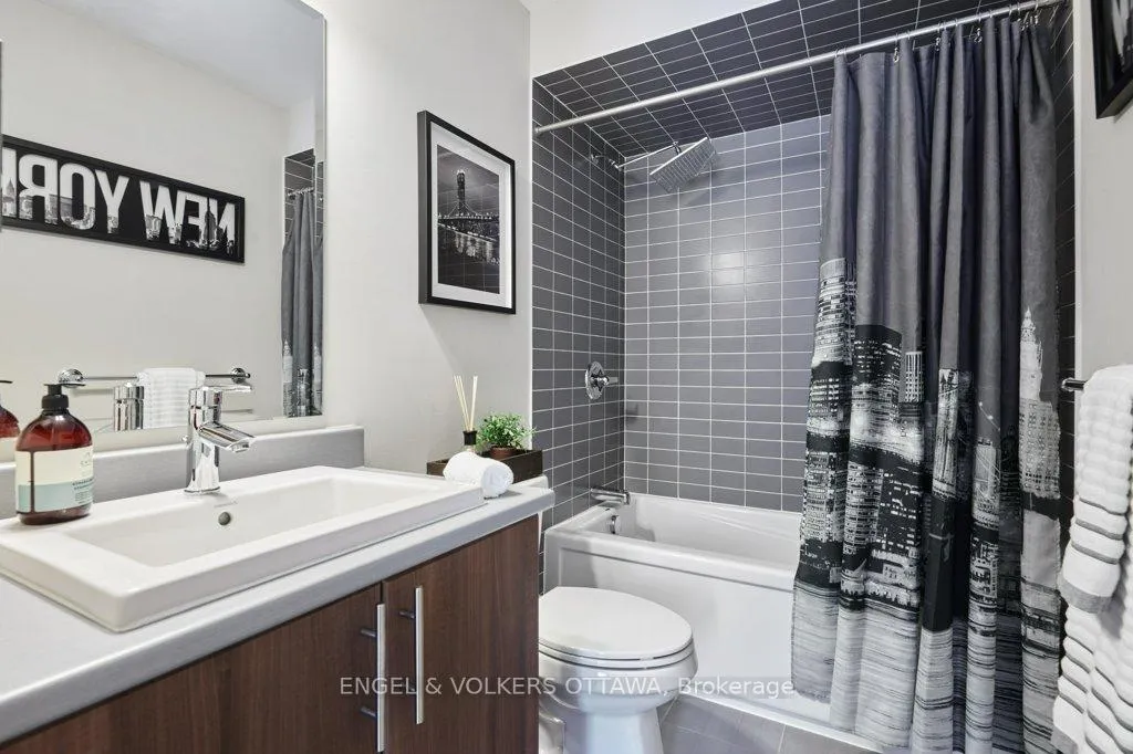 Photo 27 of 618 Guernsey Place, Ottawa, Riverside South/Gloucester Glen — HOMEH