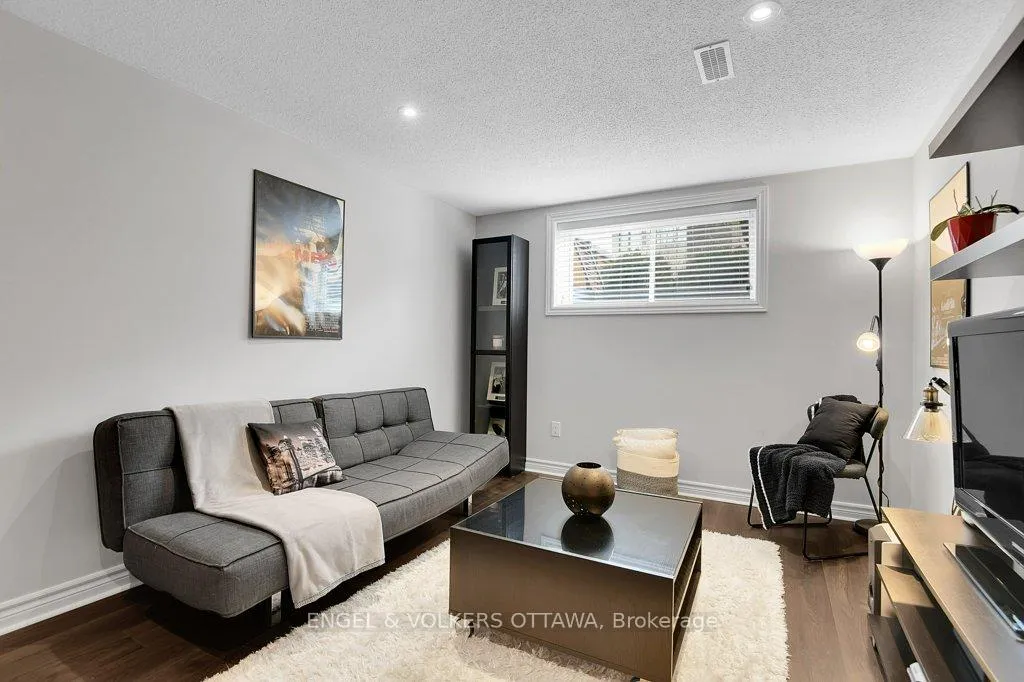 Photo 32 of 618 Guernsey Place, Ottawa, Riverside South/Gloucester Glen — HOMEH