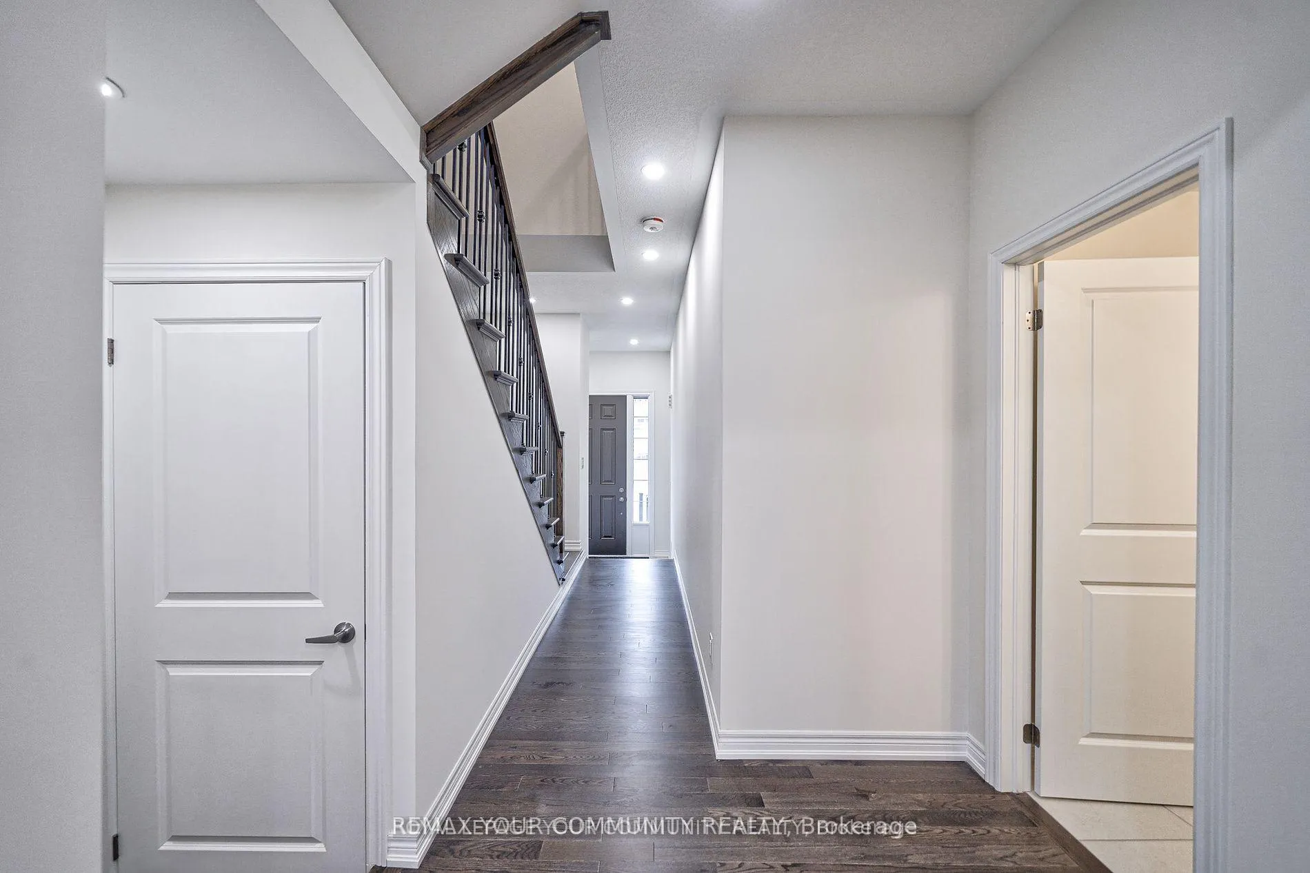 Photo 10 of 118 Broadacre Drive, Kitchener — HOMEH