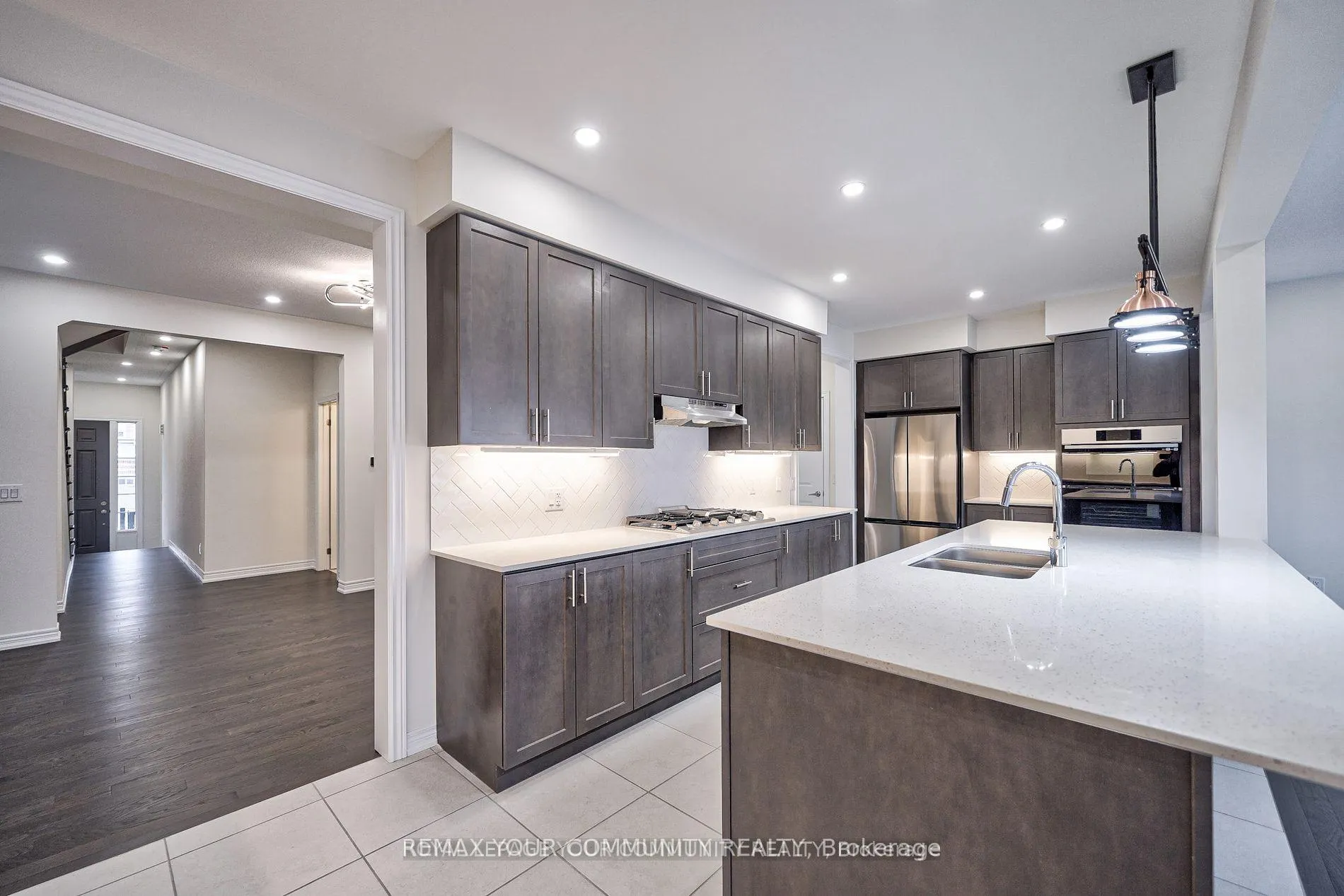 Photo 21 of 118 Broadacre Drive, Kitchener — HOMEH