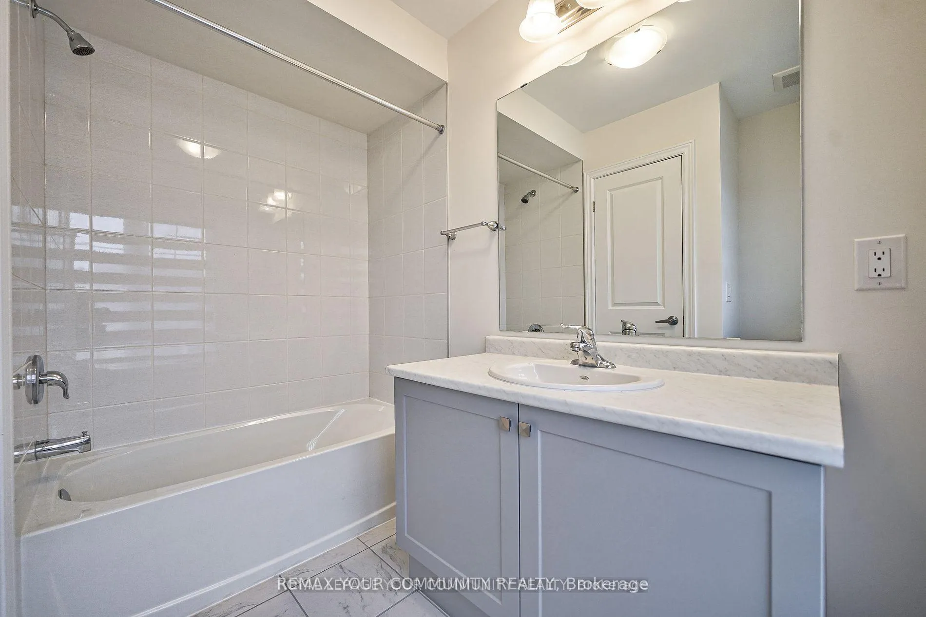 Photo 31 of 118 Broadacre Drive, Kitchener — HOMEH