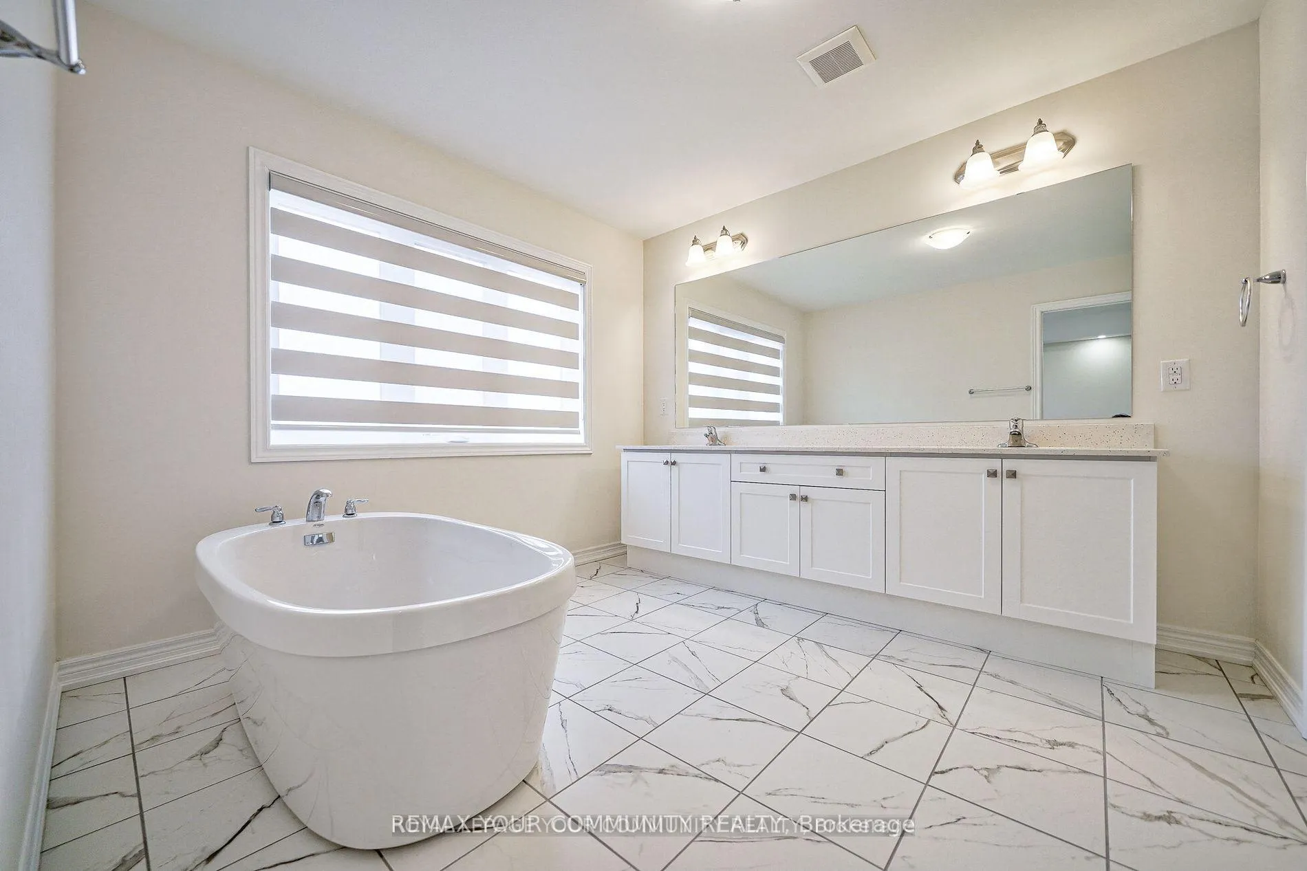 Photo 34 of 118 Broadacre Drive, Kitchener — HOMEH
