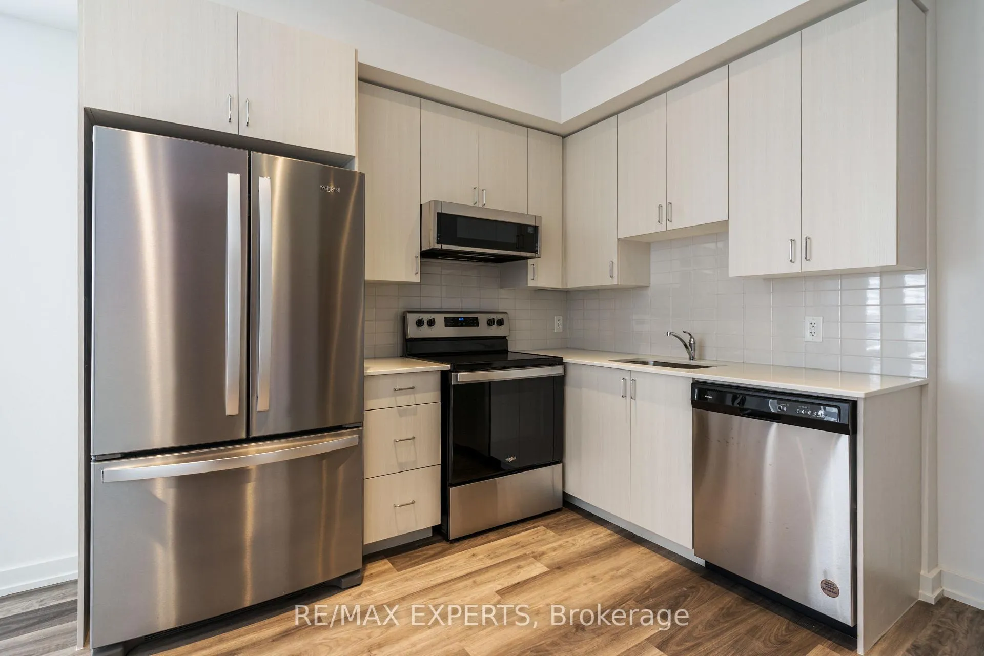 Photo 1 of Unit 222, 430 Essa Road, Barrie, Holly — HOMEH