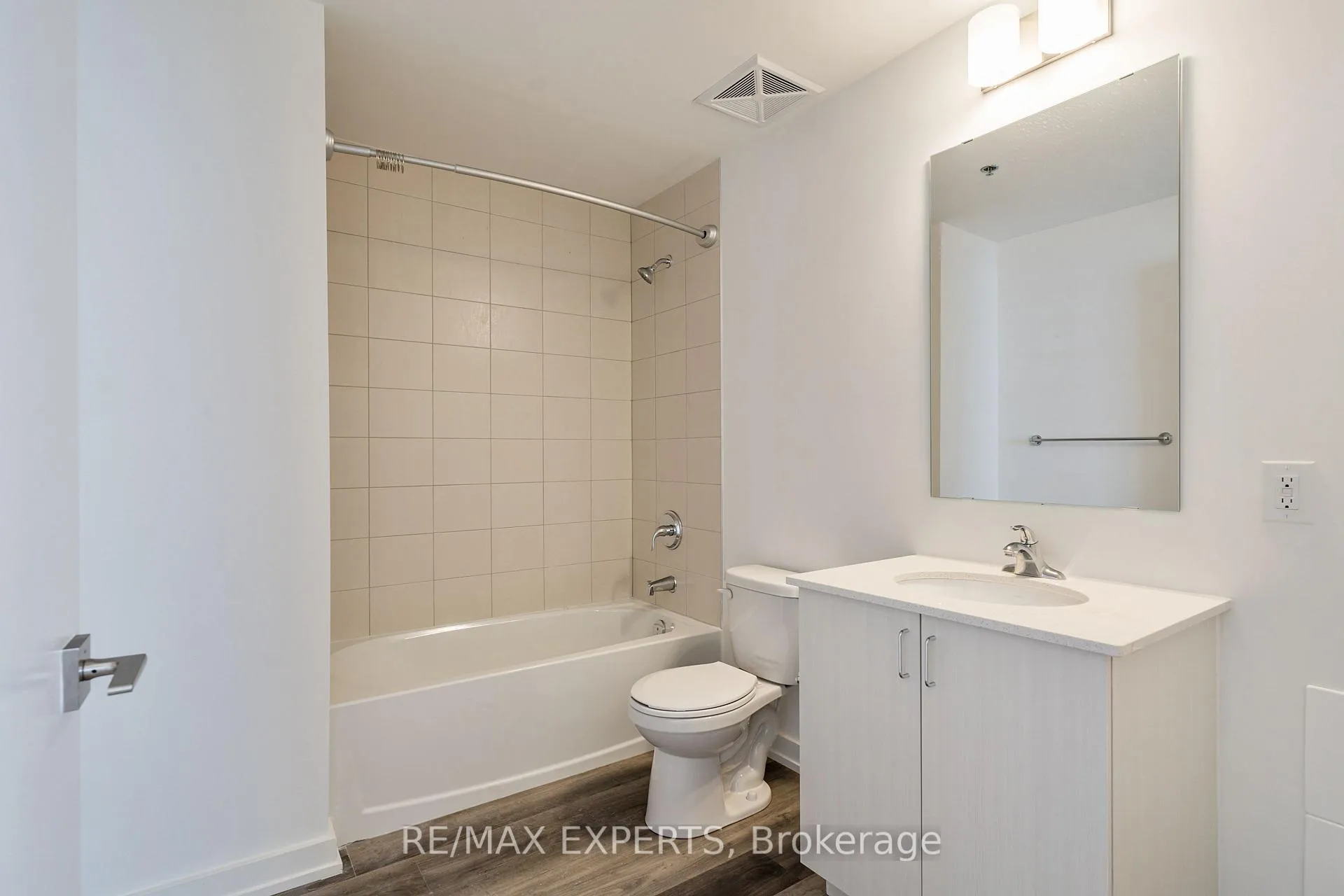 Photo 12 of Unit 222, 430 Essa Road, Barrie, Holly — HOMEH