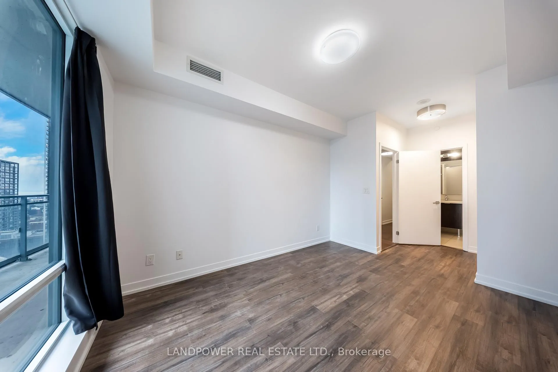 Photo 9 of Unit 2811, 21 Widmer Street, Toronto, Waterfront Communities — HOMEH