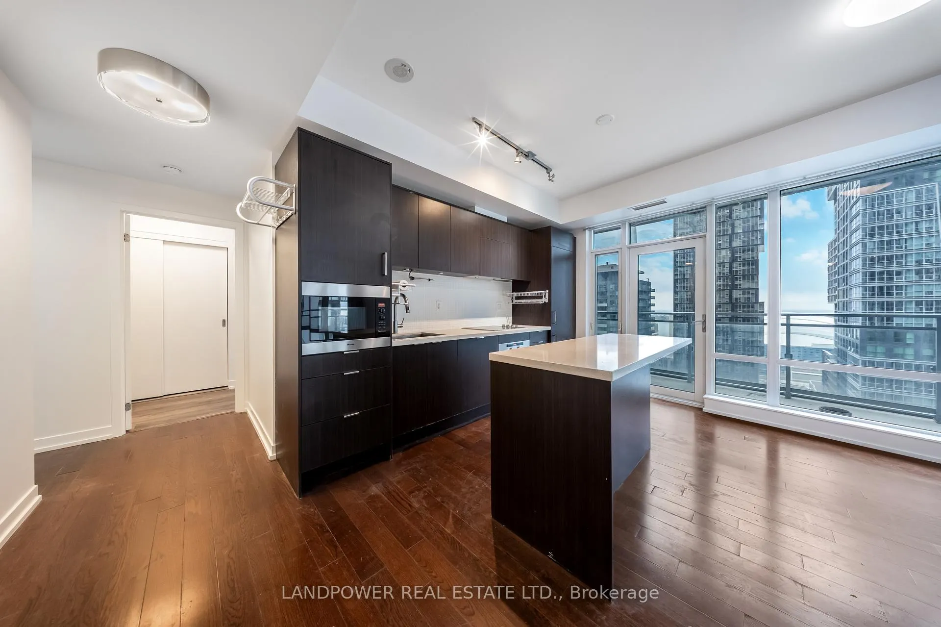 Photo 11 of Unit 2811, 21 Widmer Street, Toronto, Waterfront Communities — HOMEH