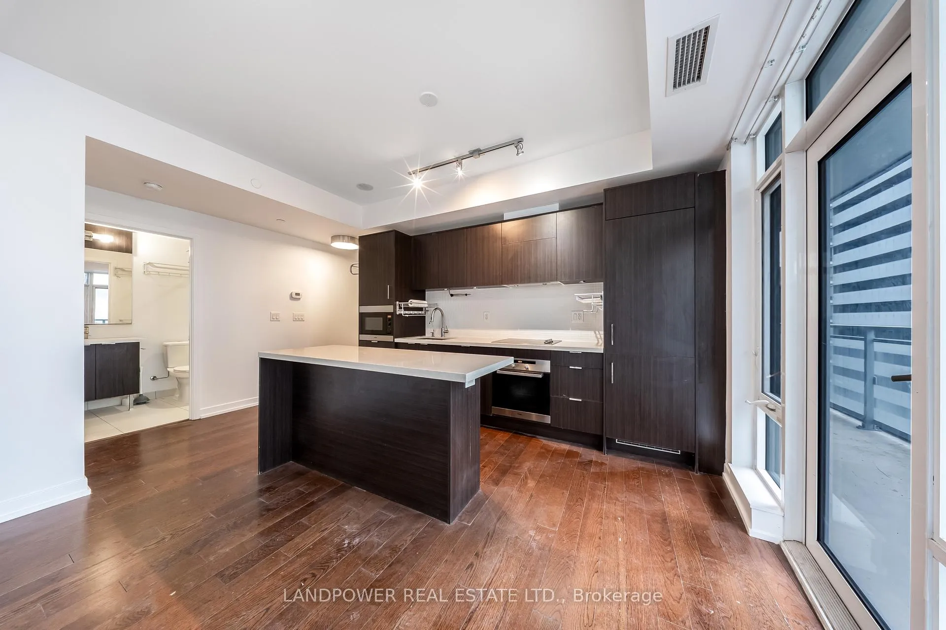 Photo 13 of Unit 2811, 21 Widmer Street, Toronto, Waterfront Communities — HOMEH