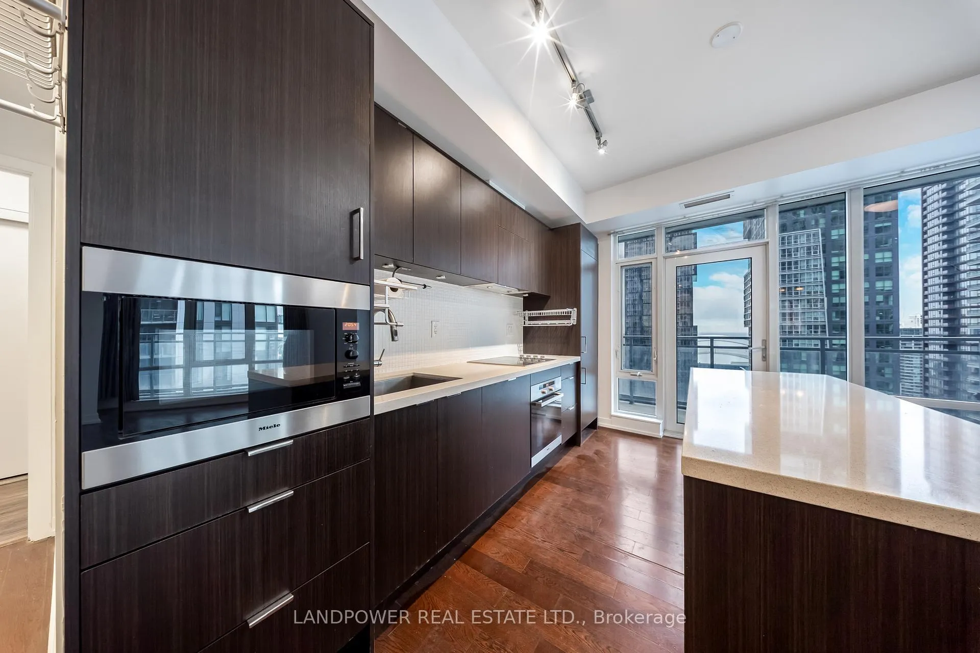 Photo 15 of Unit 2811, 21 Widmer Street, Toronto, Waterfront Communities — HOMEH