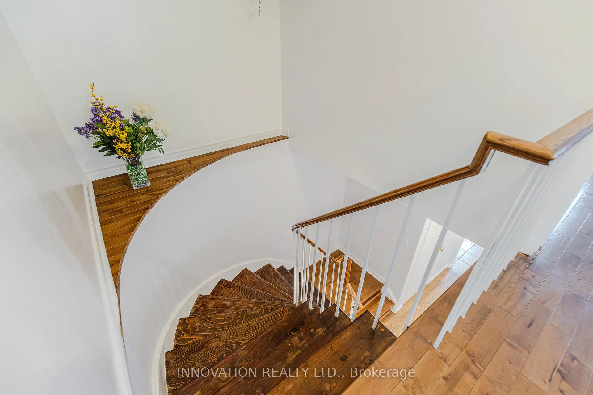 Photo 21 of 152 McCurdy Drive E, Ottawa, Kanata - Katimavik — HOMEH