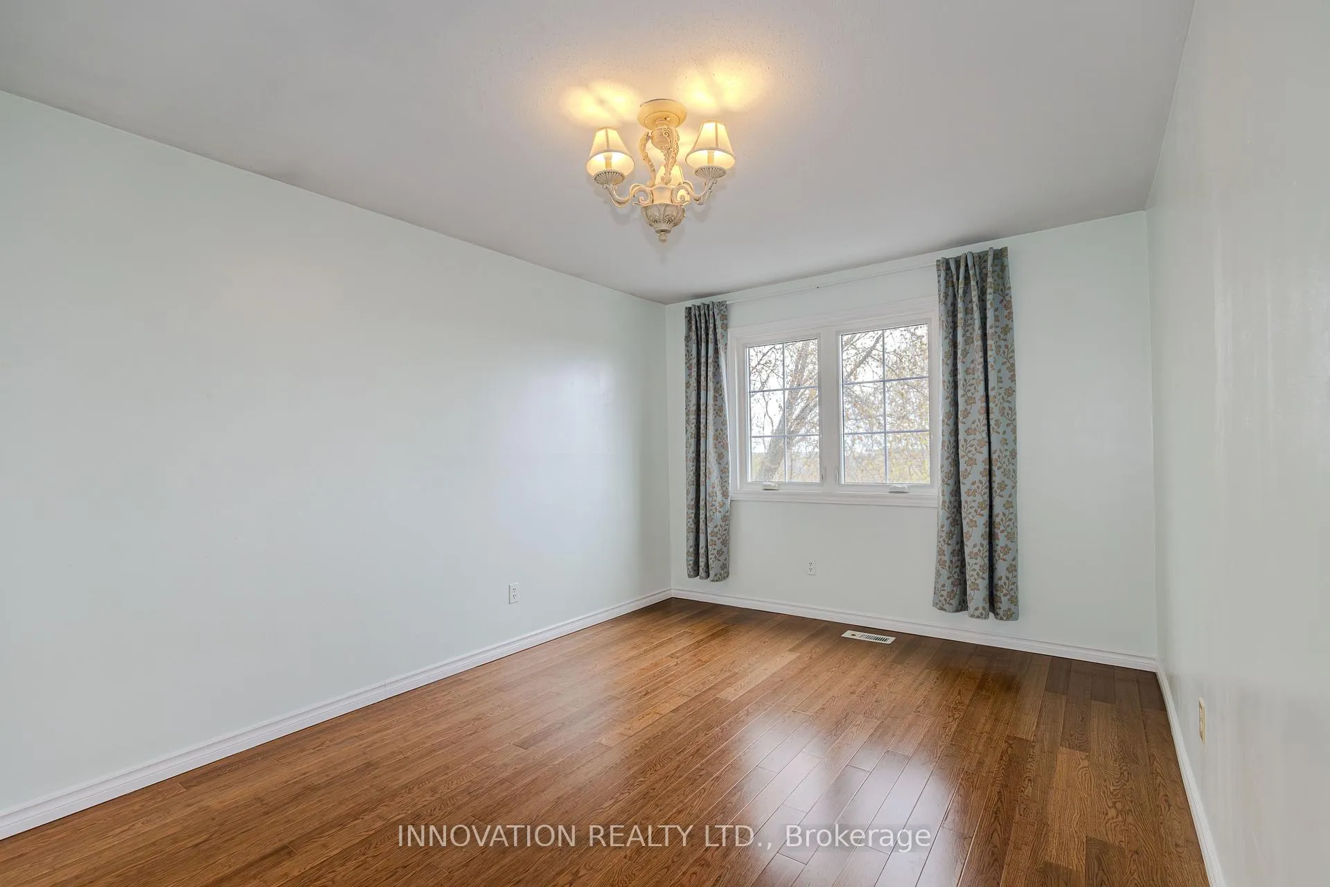 Photo 32 of 152 McCurdy Drive E, Ottawa, Kanata - Katimavik — HOMEH